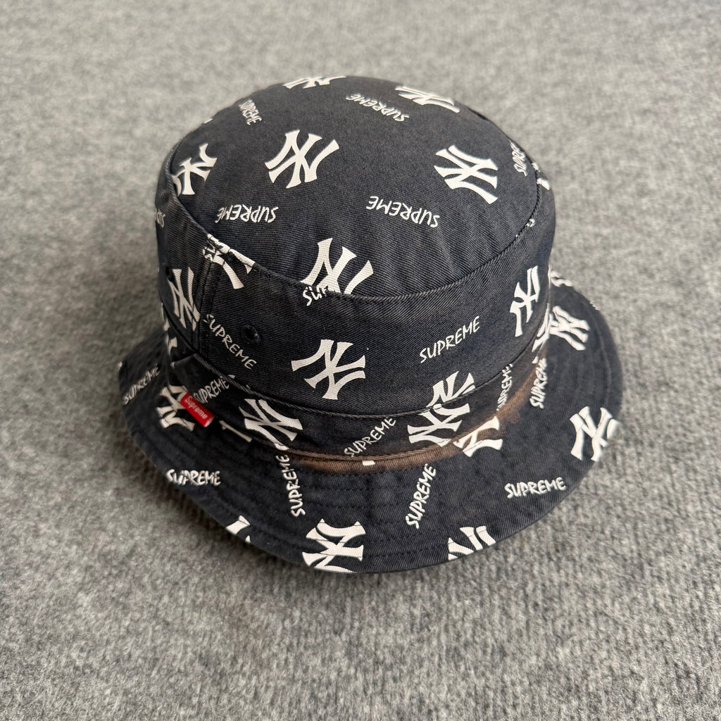Supreme Yankees har (Str. S/M)