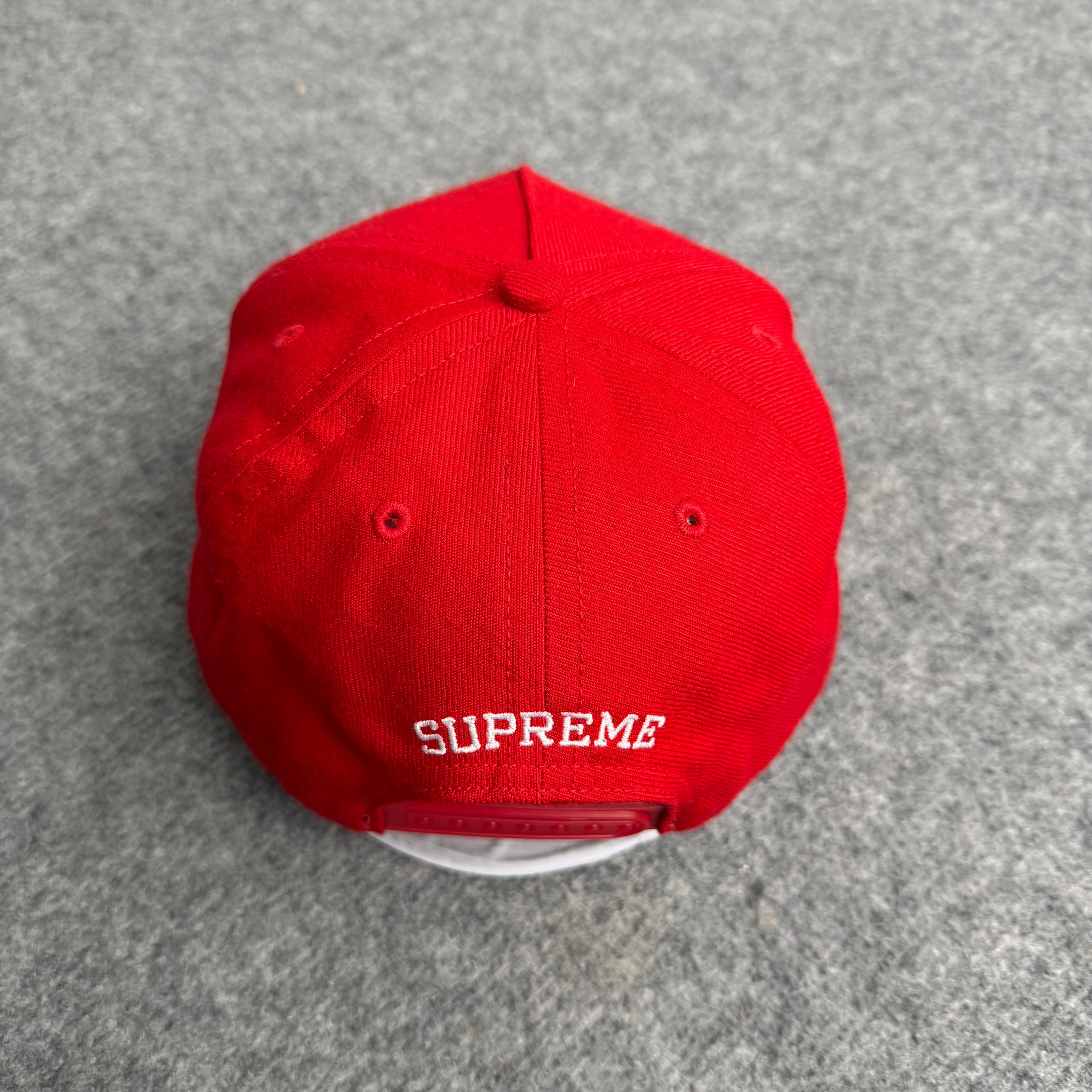 Supreme kasket
