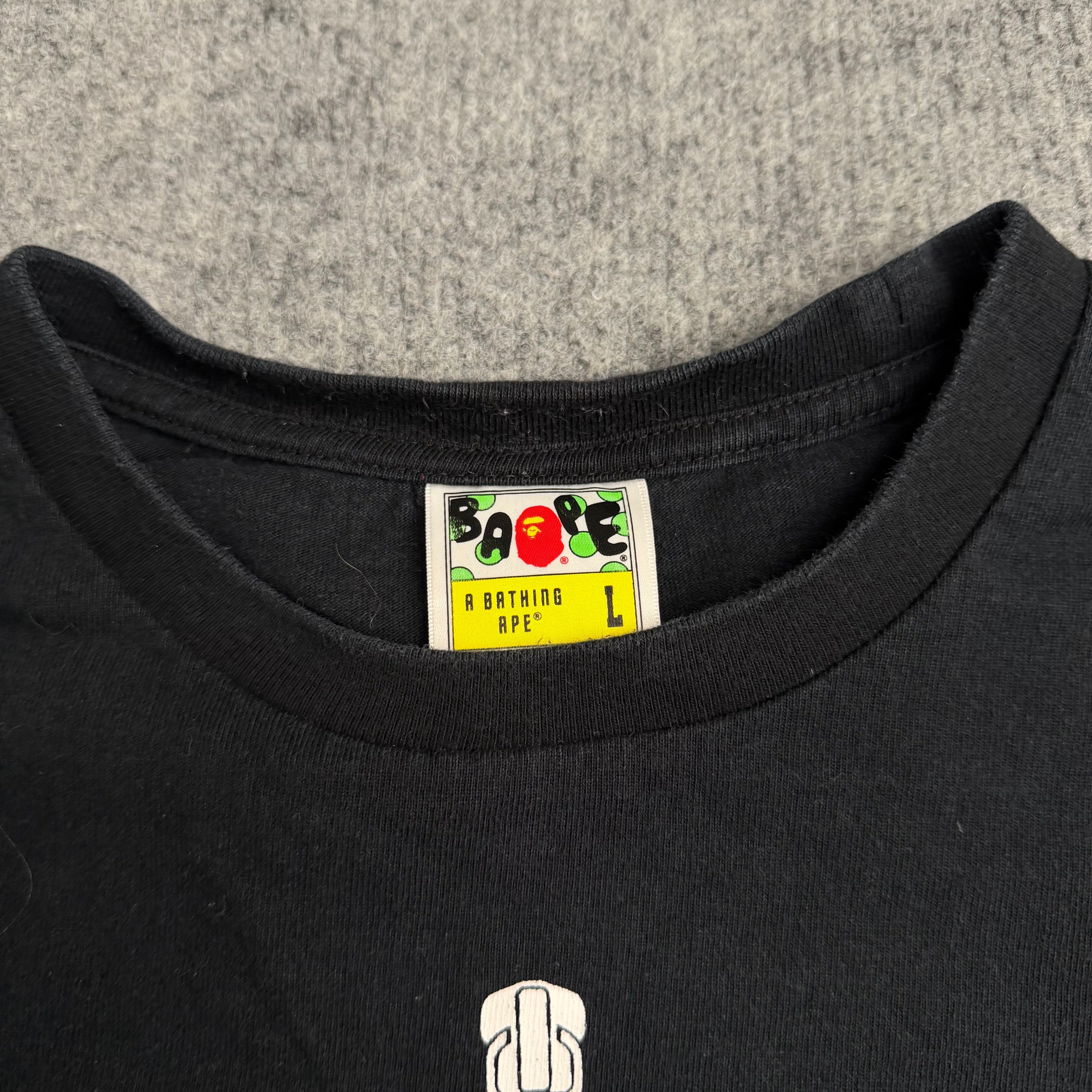 A bathing ape t-shirt (Str. L)