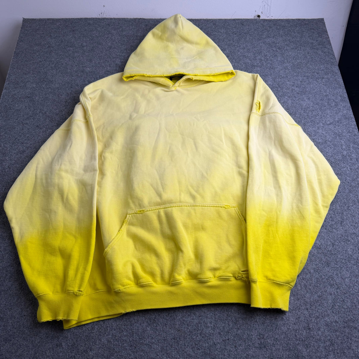 Balenciaga hættetrøje (Str. S)