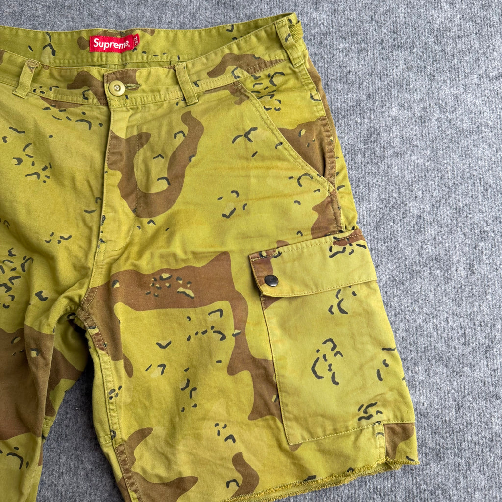 Supreme shorts (Str. 32)