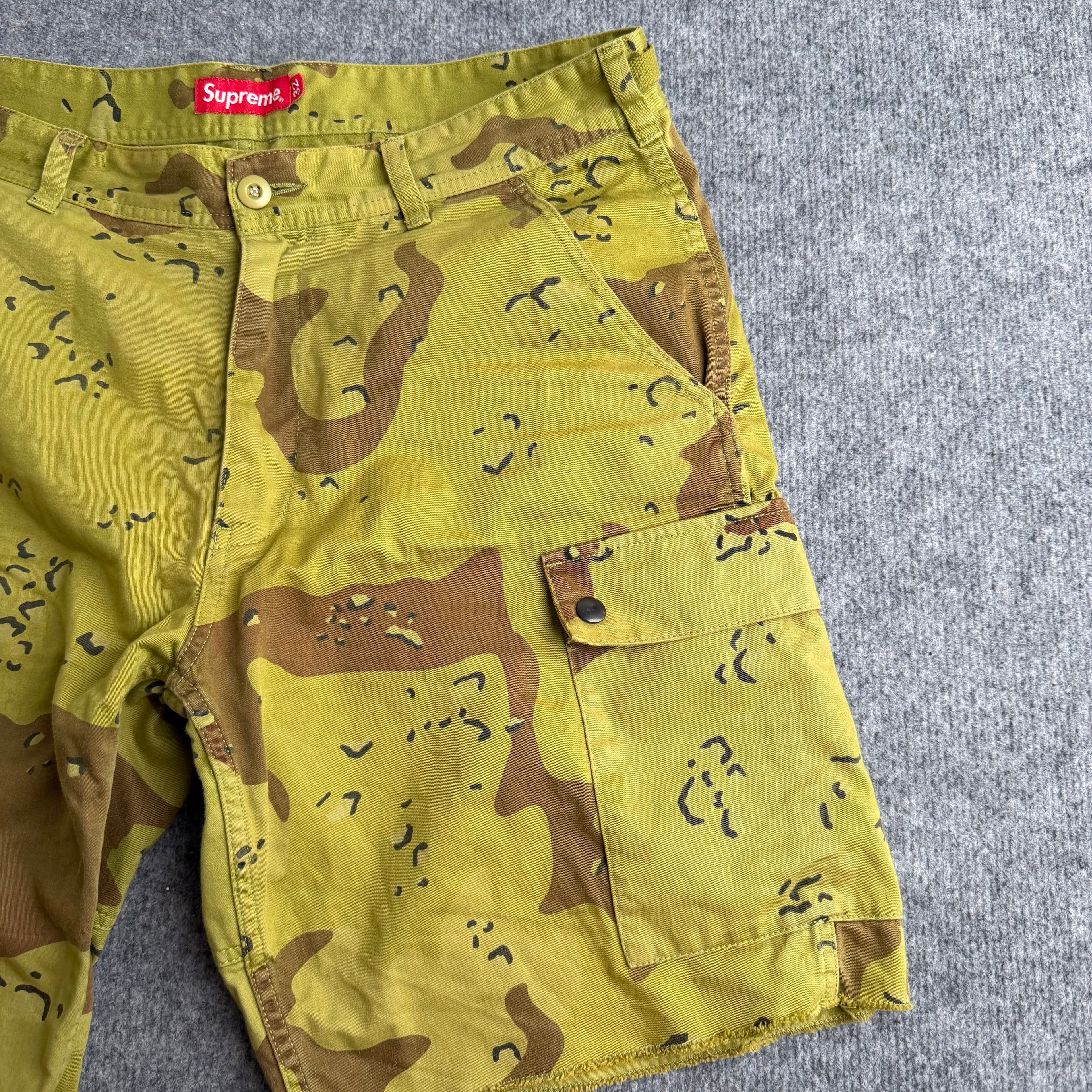 Supreme shorts (Str. 32)