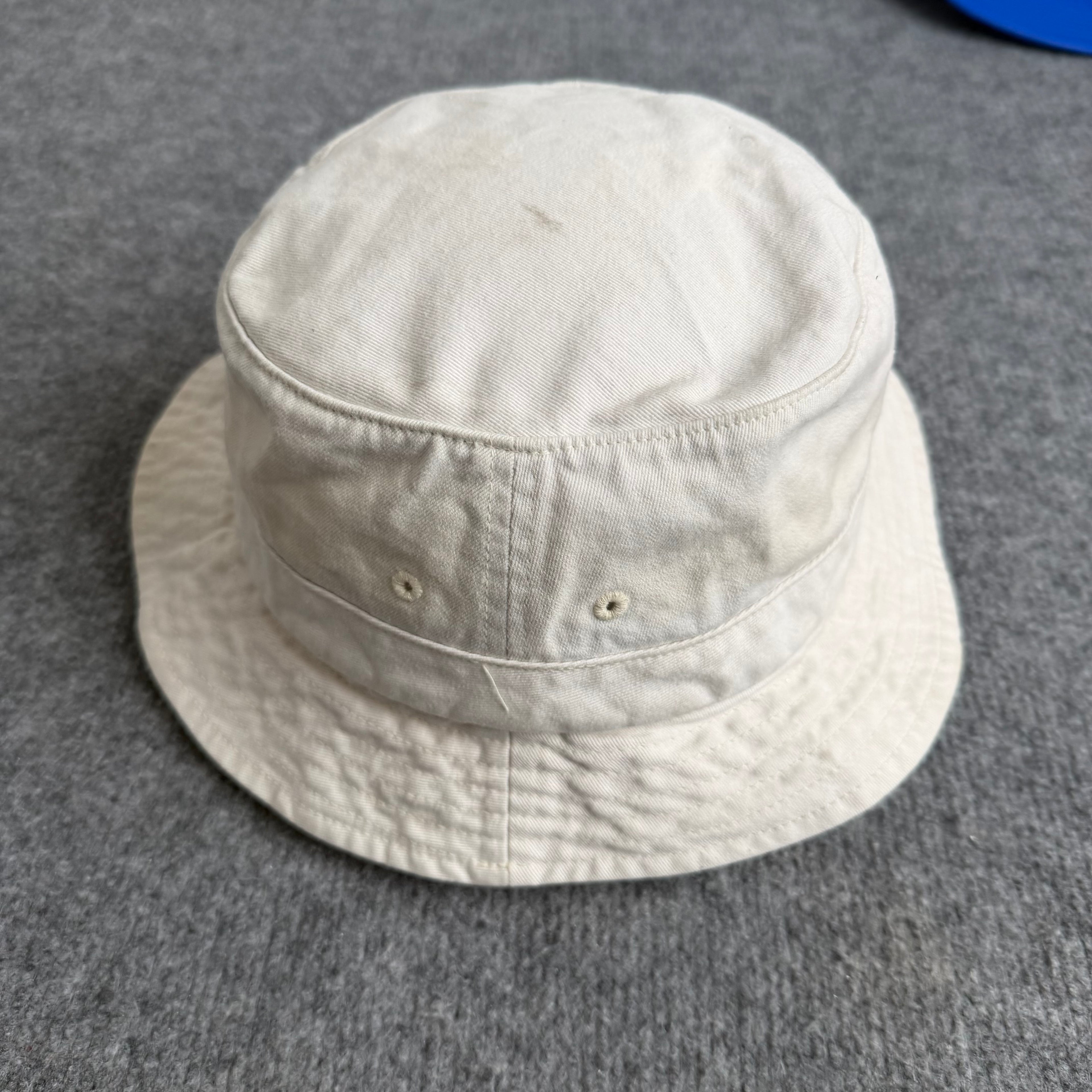Supreme hat (Str. M/L)