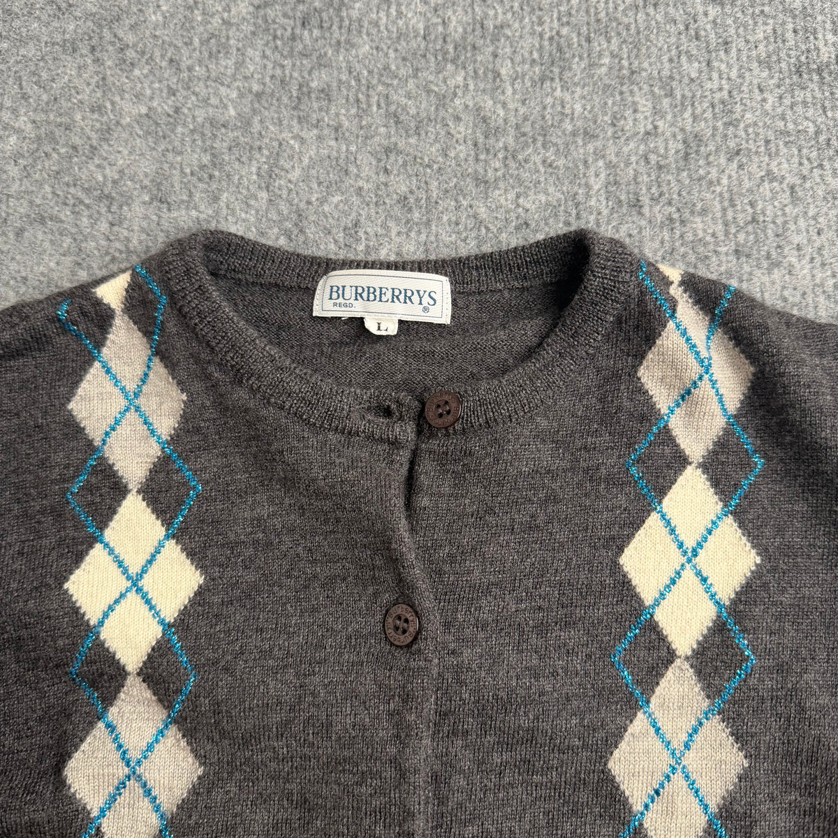 Burberry cardigan (Str. L)