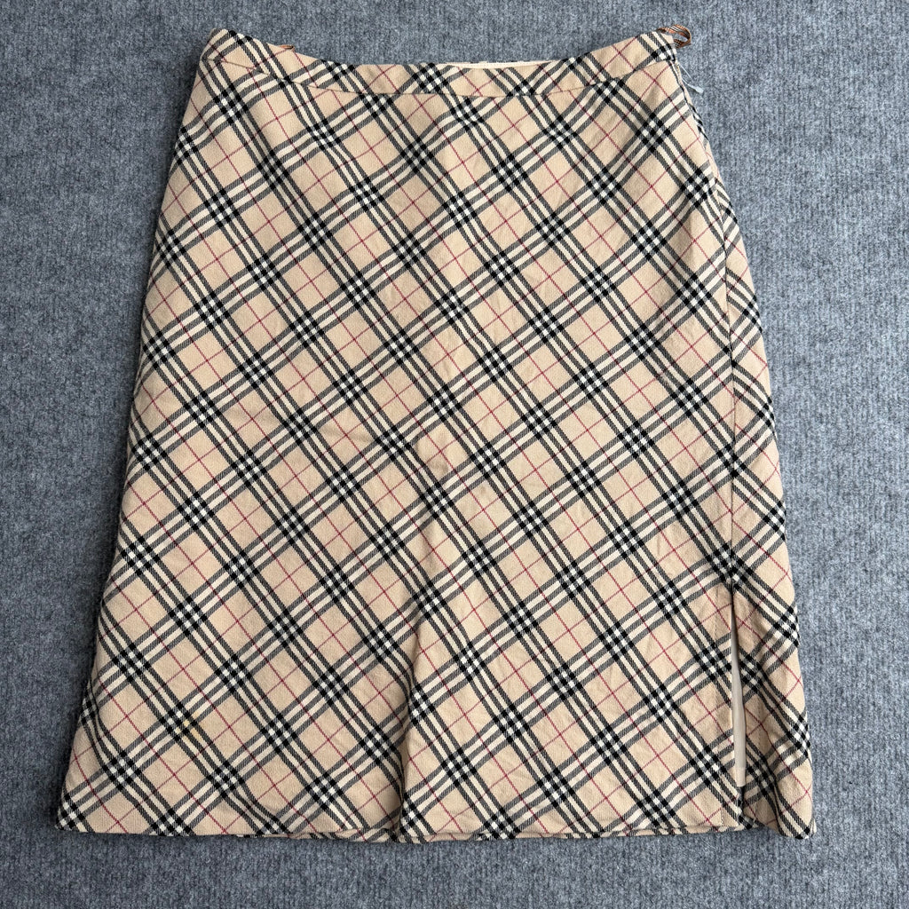 Burberry nederdel (Str. 36)