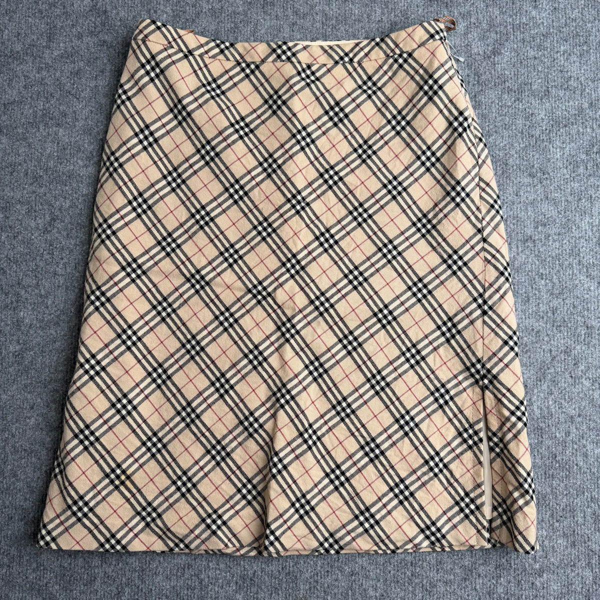 Burberry nederdel (Str. 36)