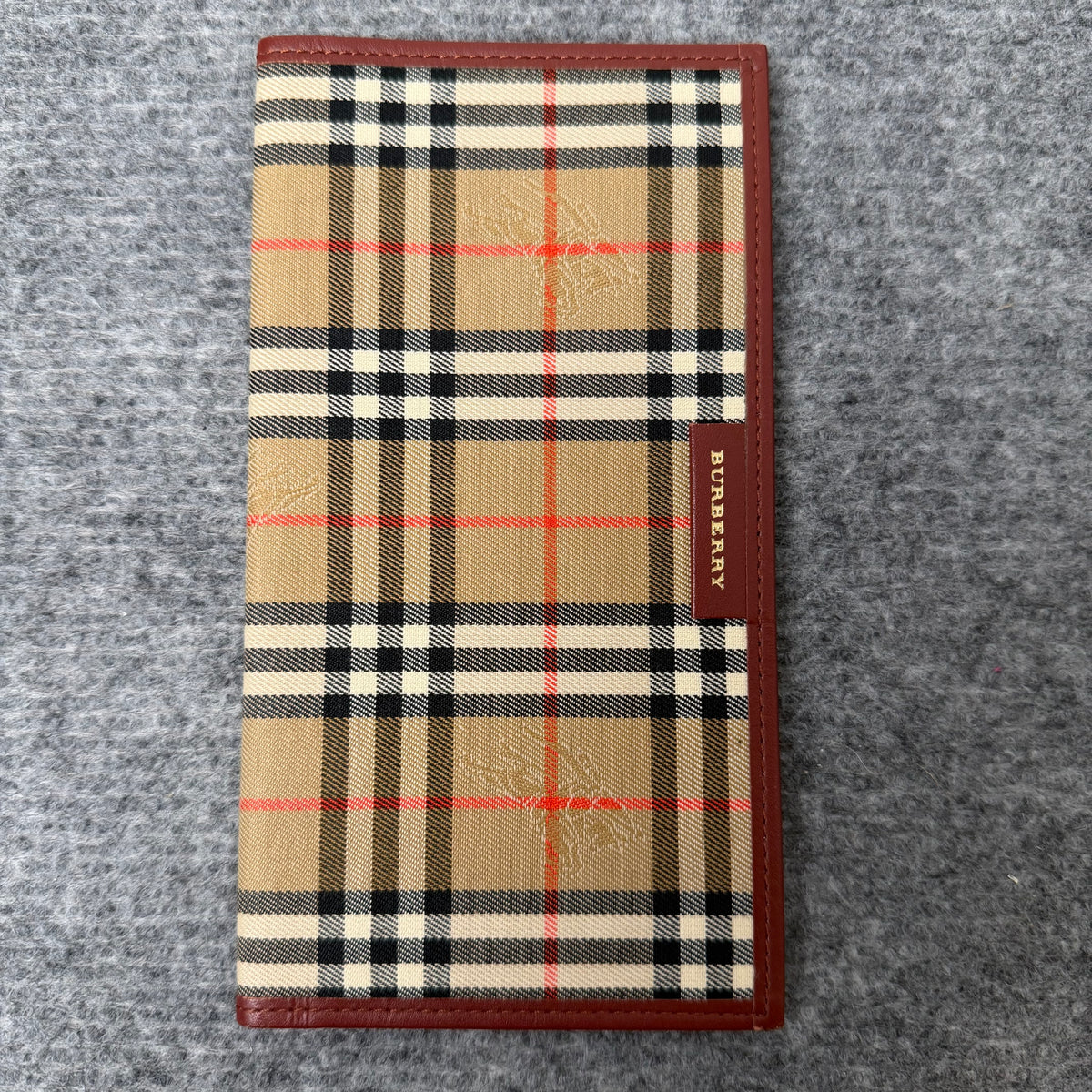Burberry pung