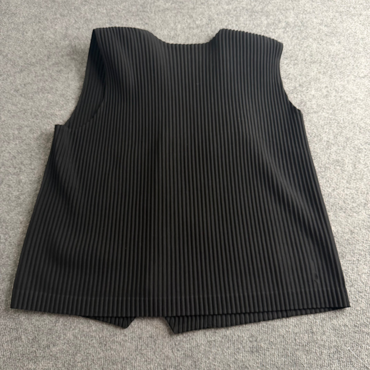 Issey Miyake vest (Str. M)