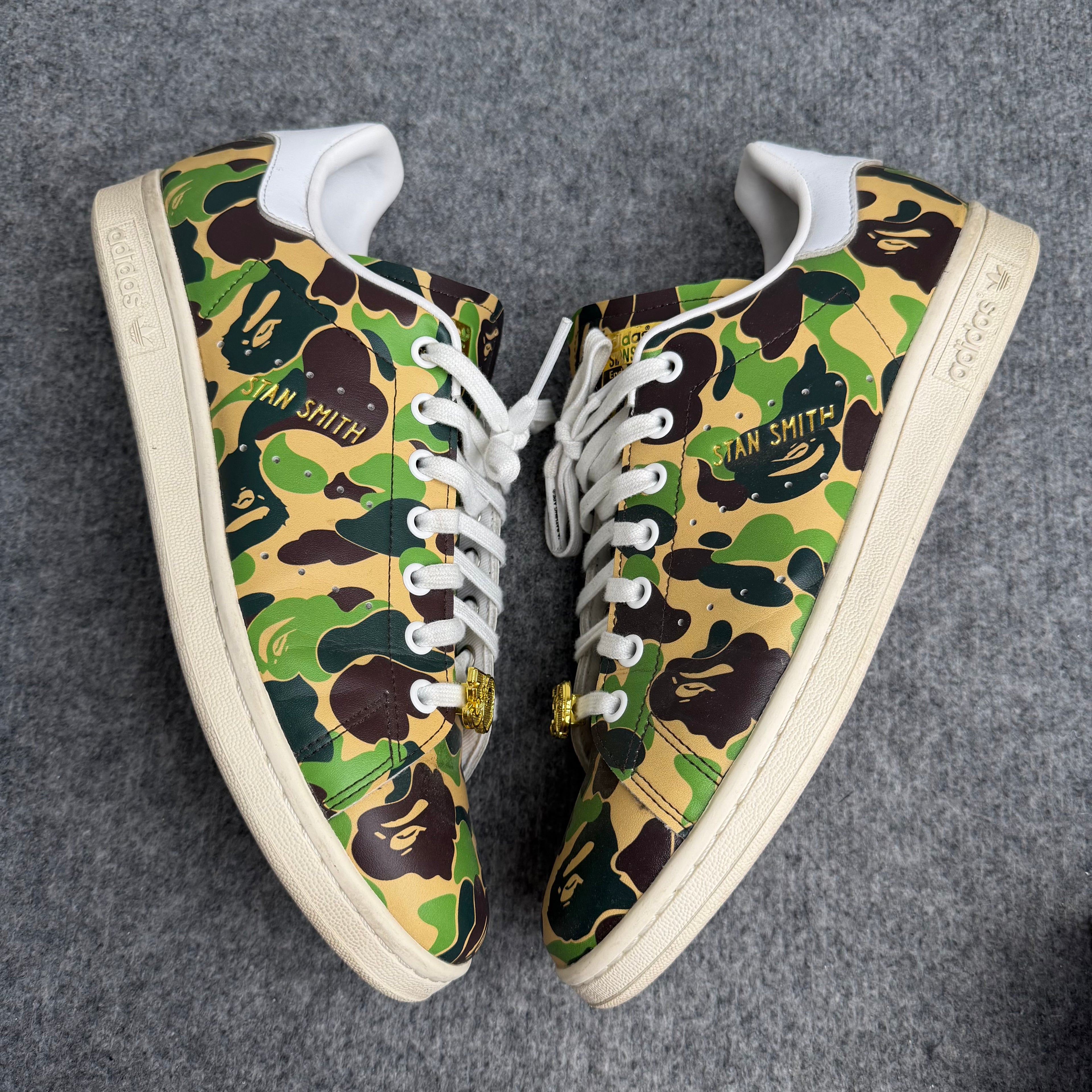 Adidas x a bathing ape (Str. 44)