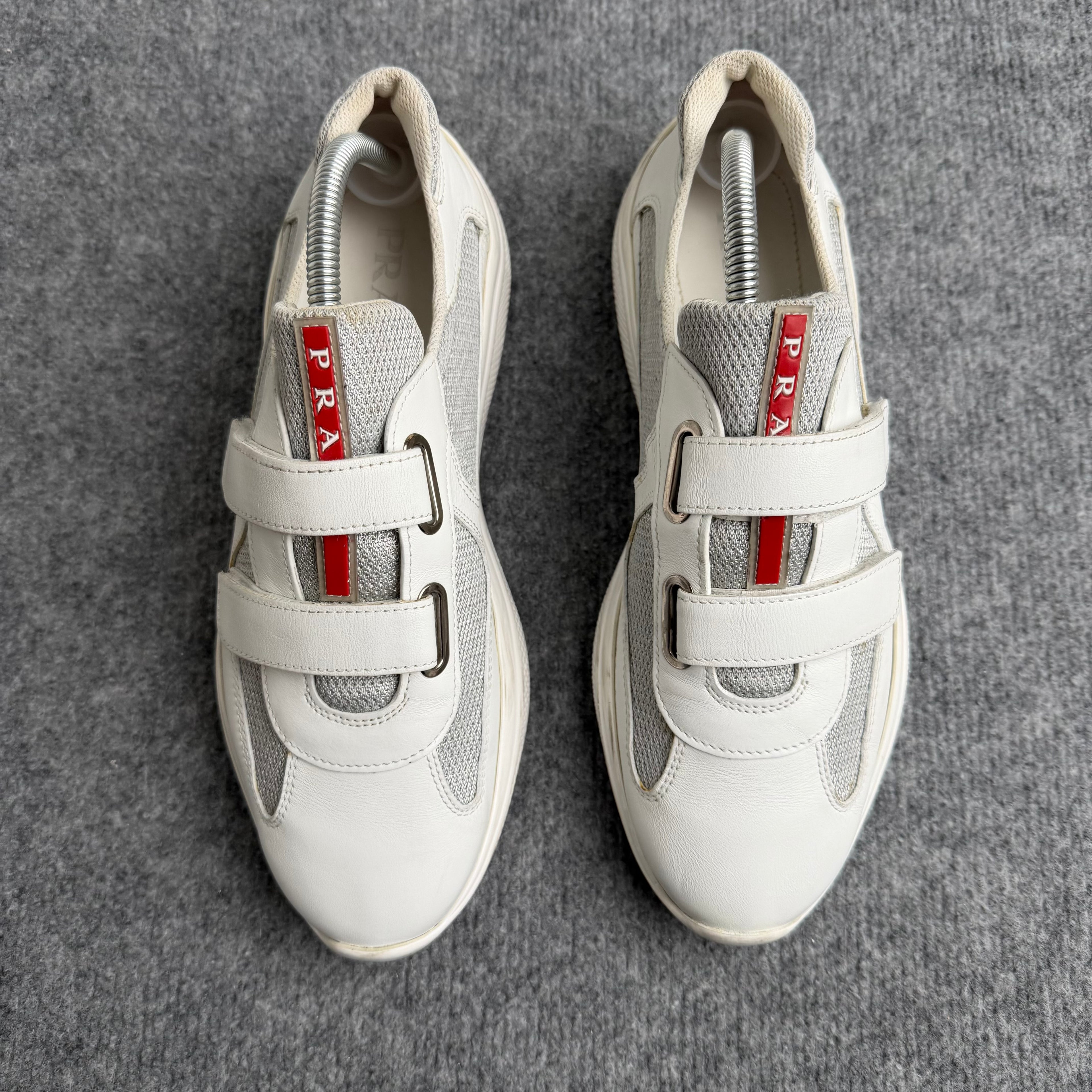 Prada cup’s (Str. 41)