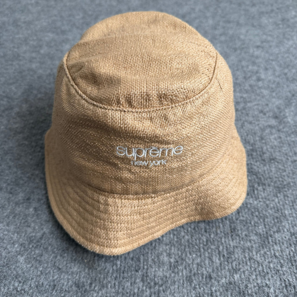 Supreme hat (Str. S/M)