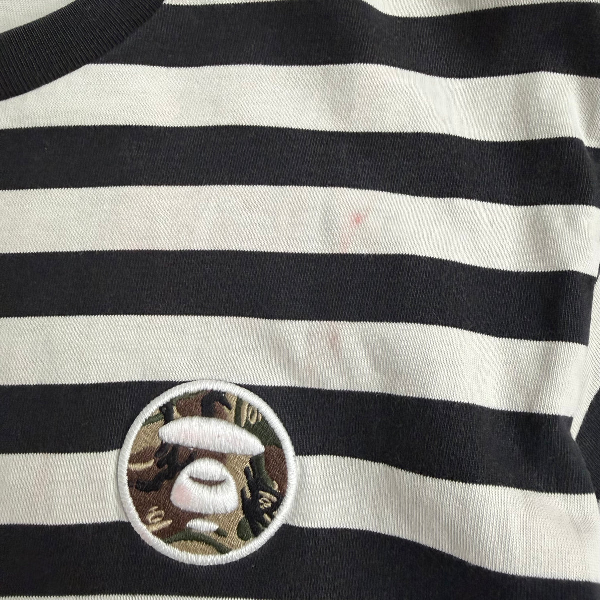 A bathing ape t-shirt (Str. L)