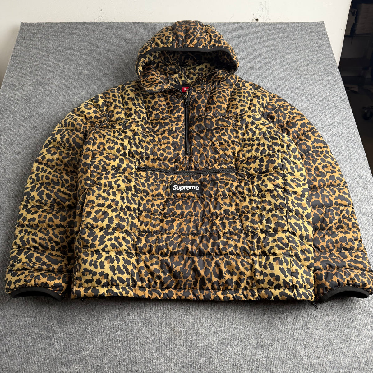 Supreme puffer anorak (Str. M)