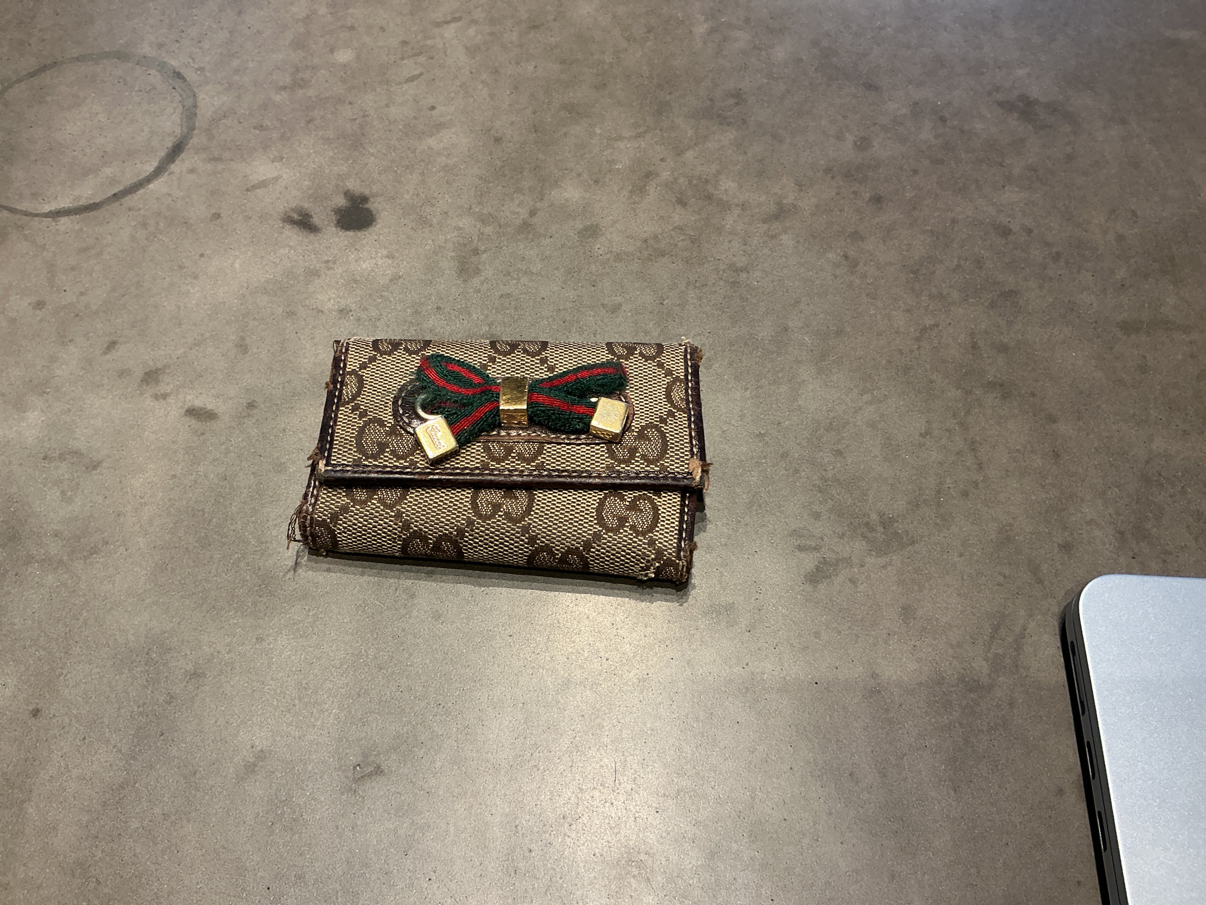 Gucci keyholder