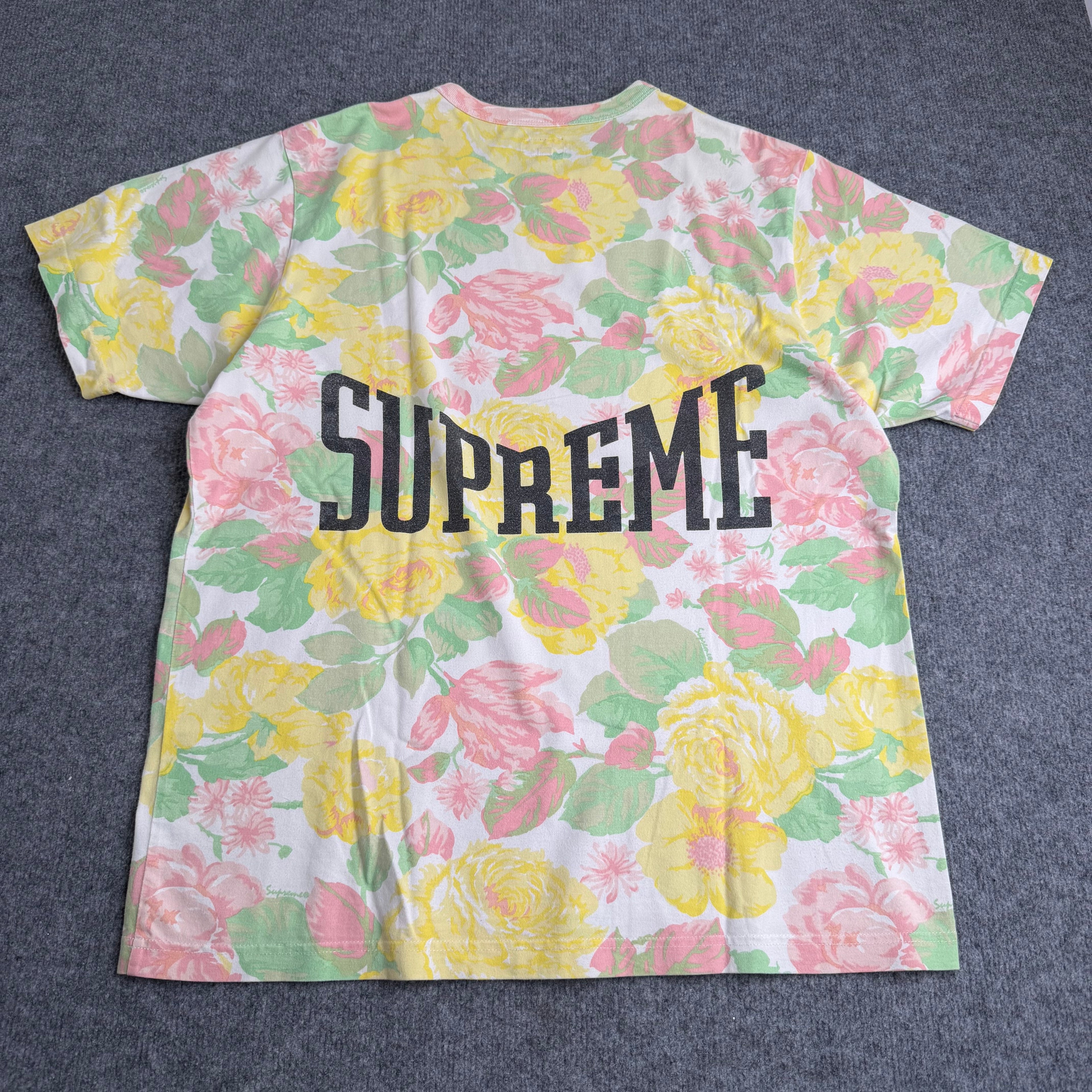 Supreme t-shirt (Str. L)