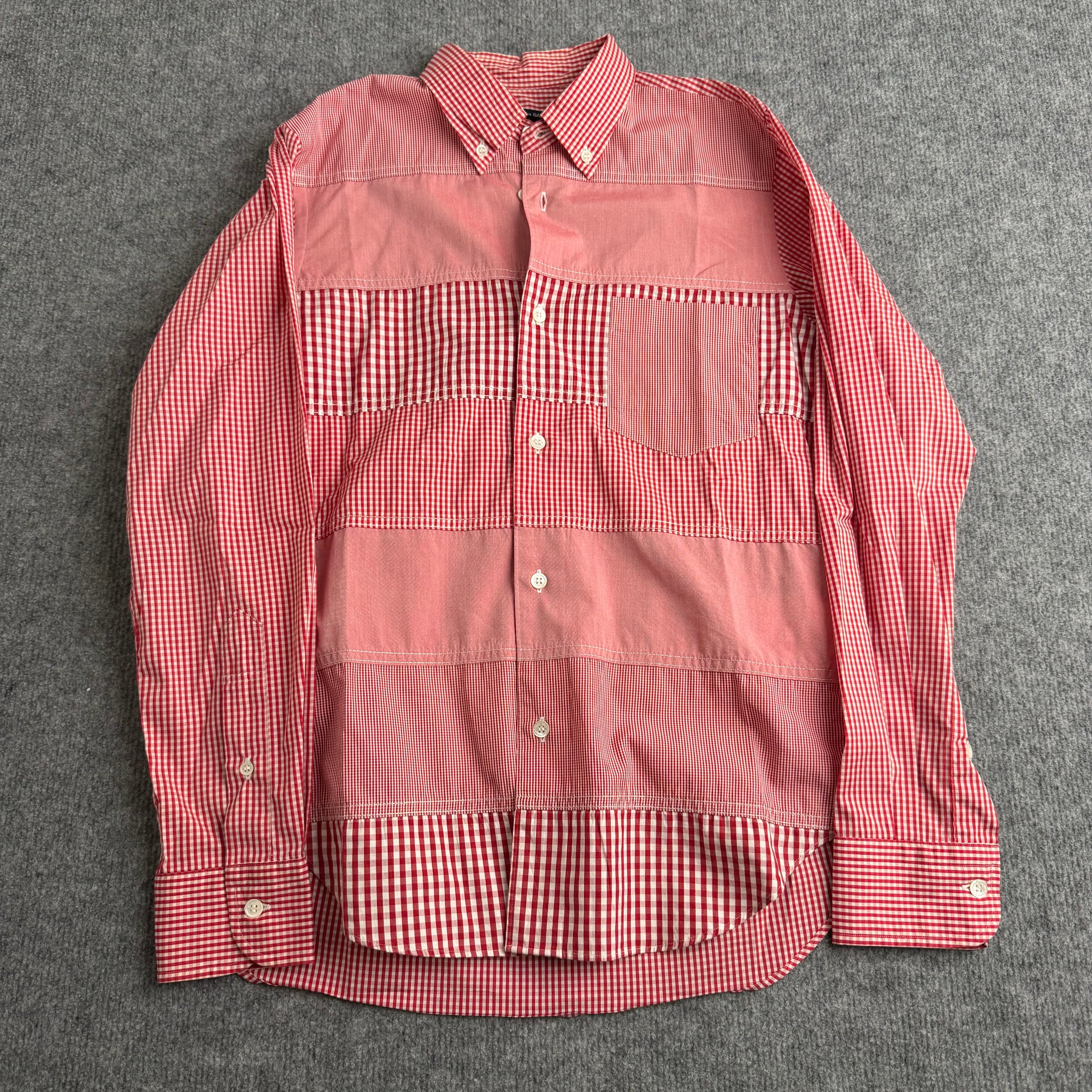 Comme des garcons skjorte (Str. S)