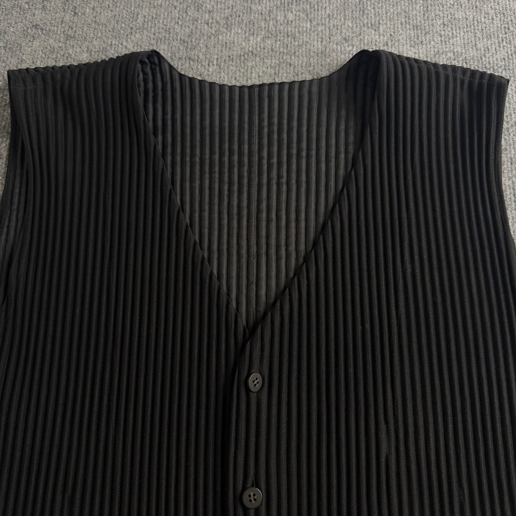 Issey Miyake vest (Str. M)