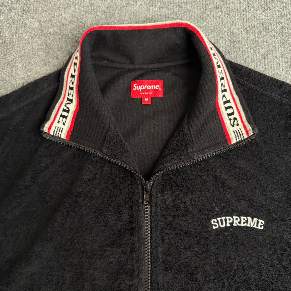 Supreme skjorte (Str. M)