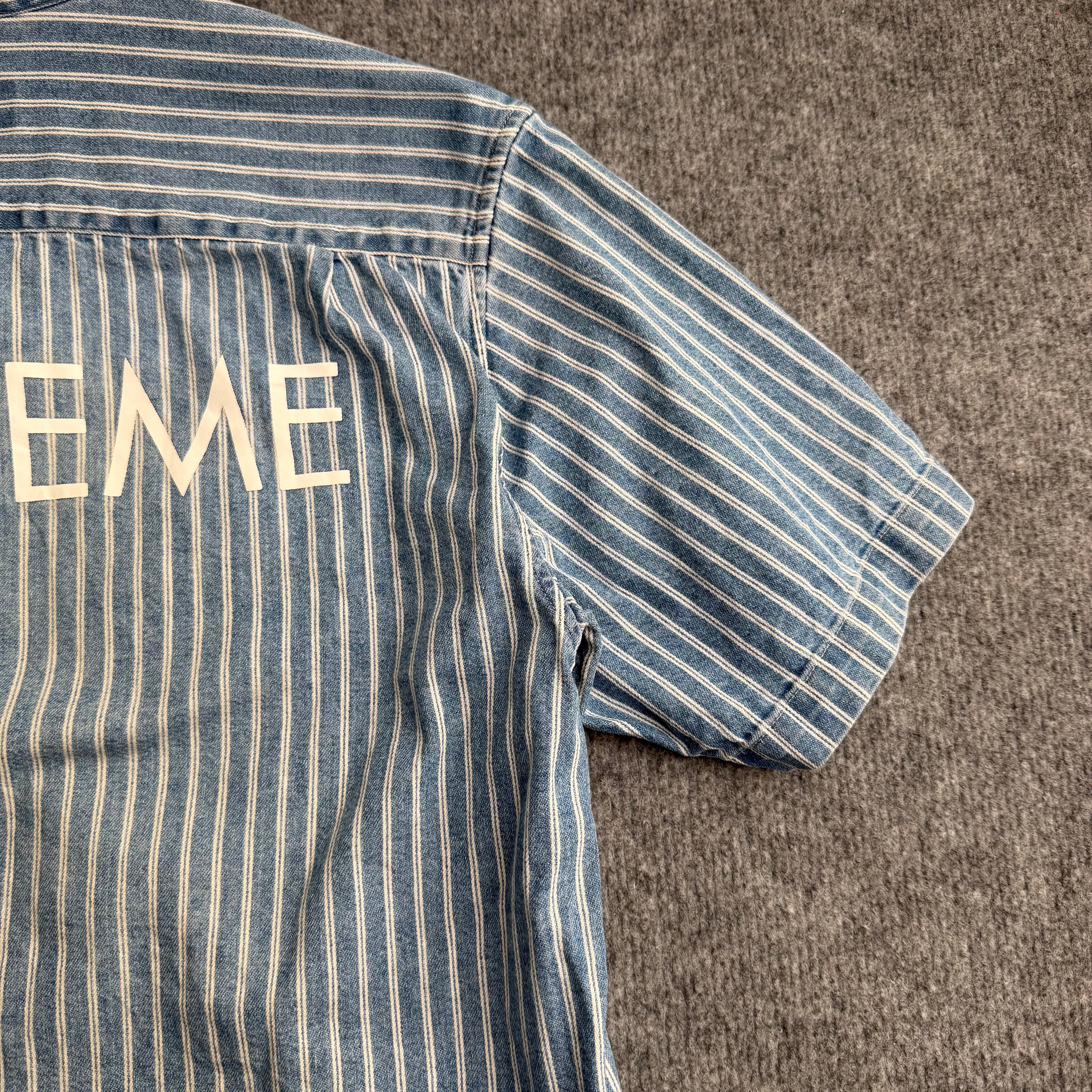 Supreme skjorte (Str. M)
