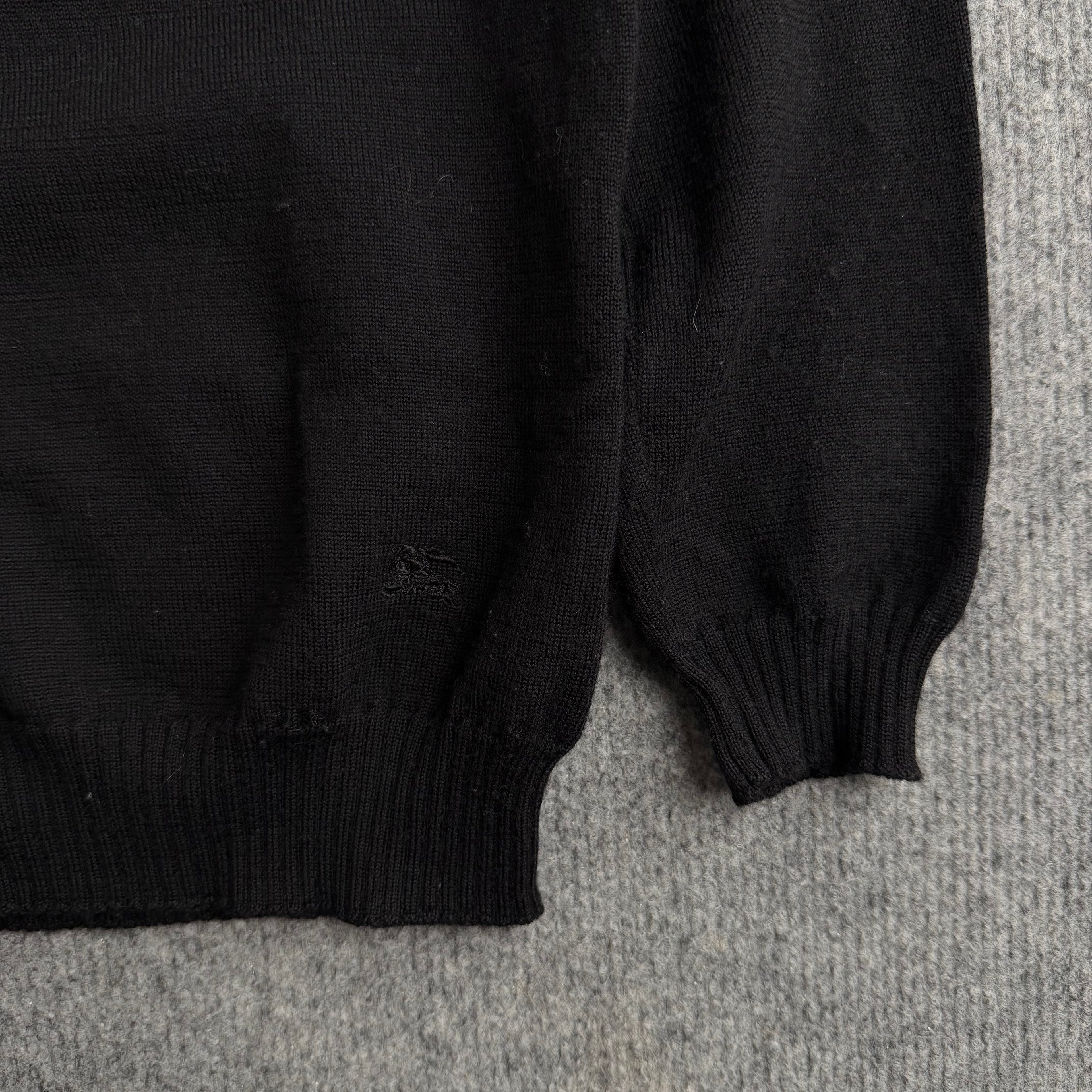 Burberry top (Str. M)