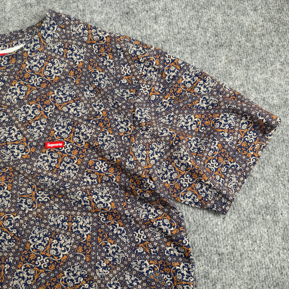 Supreme t-shirt (Str. S)