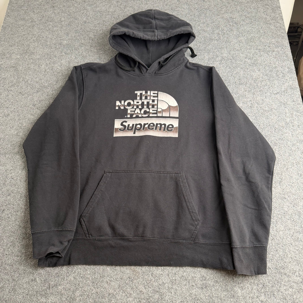 Supreme x the north face hættetrøje (Str. M)