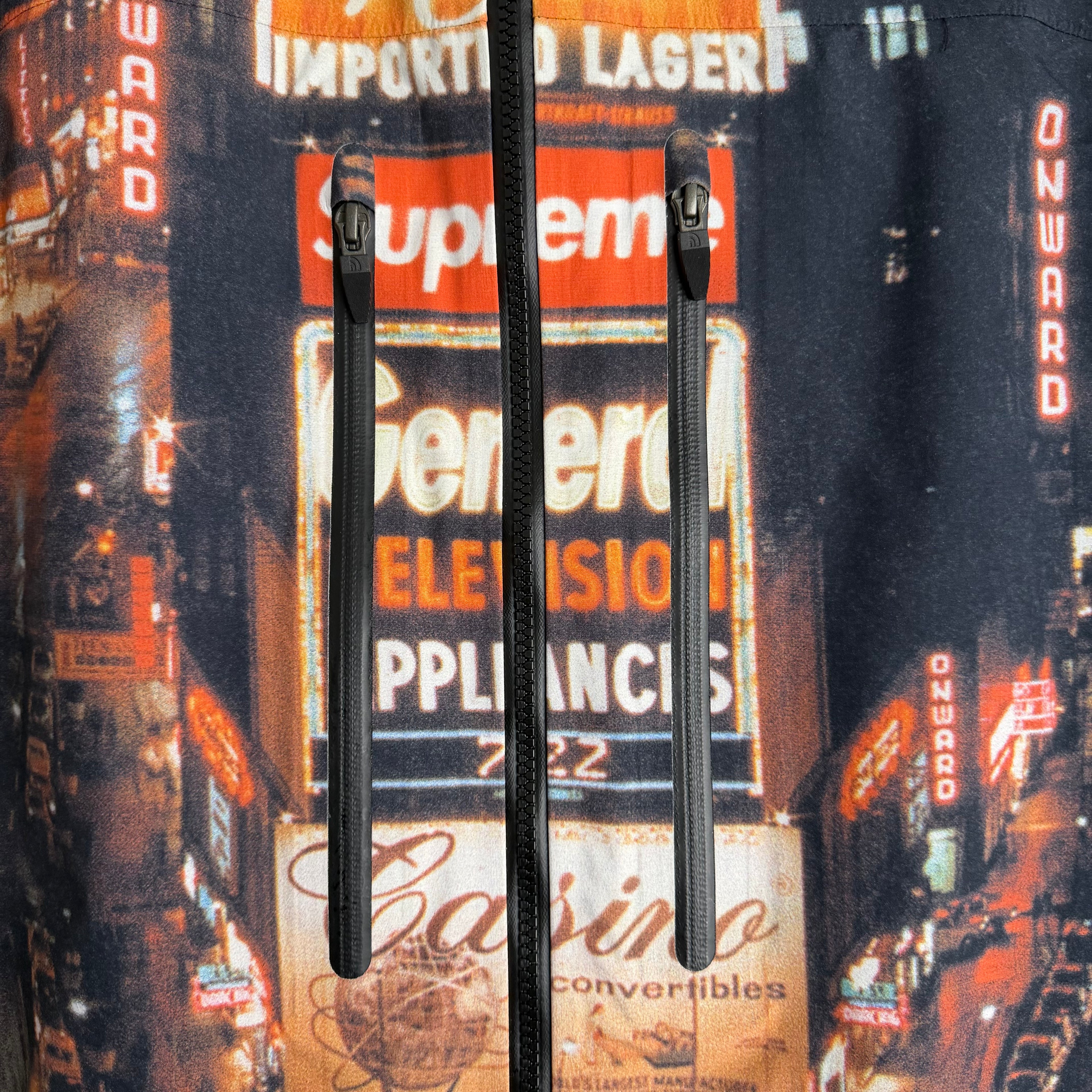 Supreme x north face jakke (Str. M)