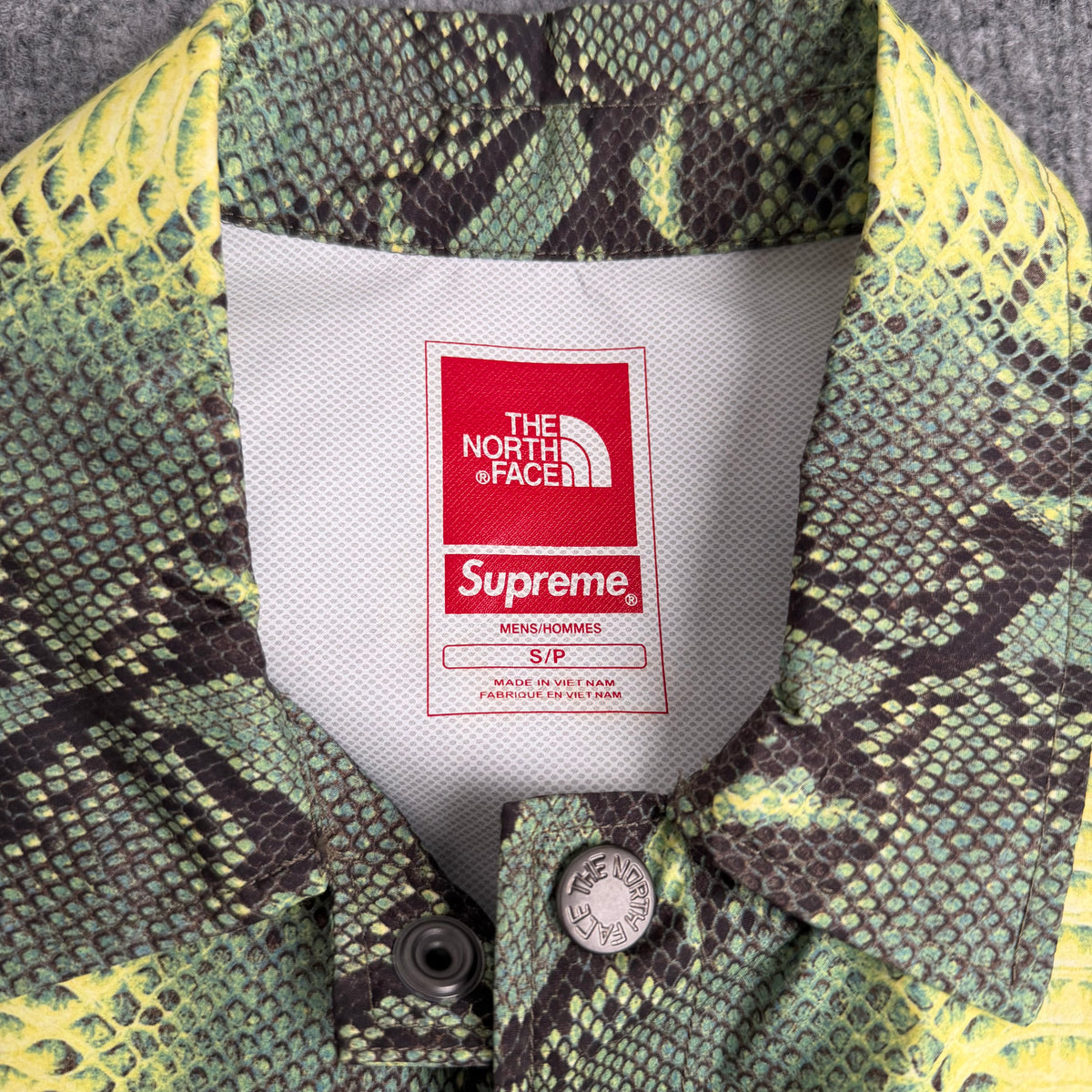 Supreme x the north face jakke (Str. S)