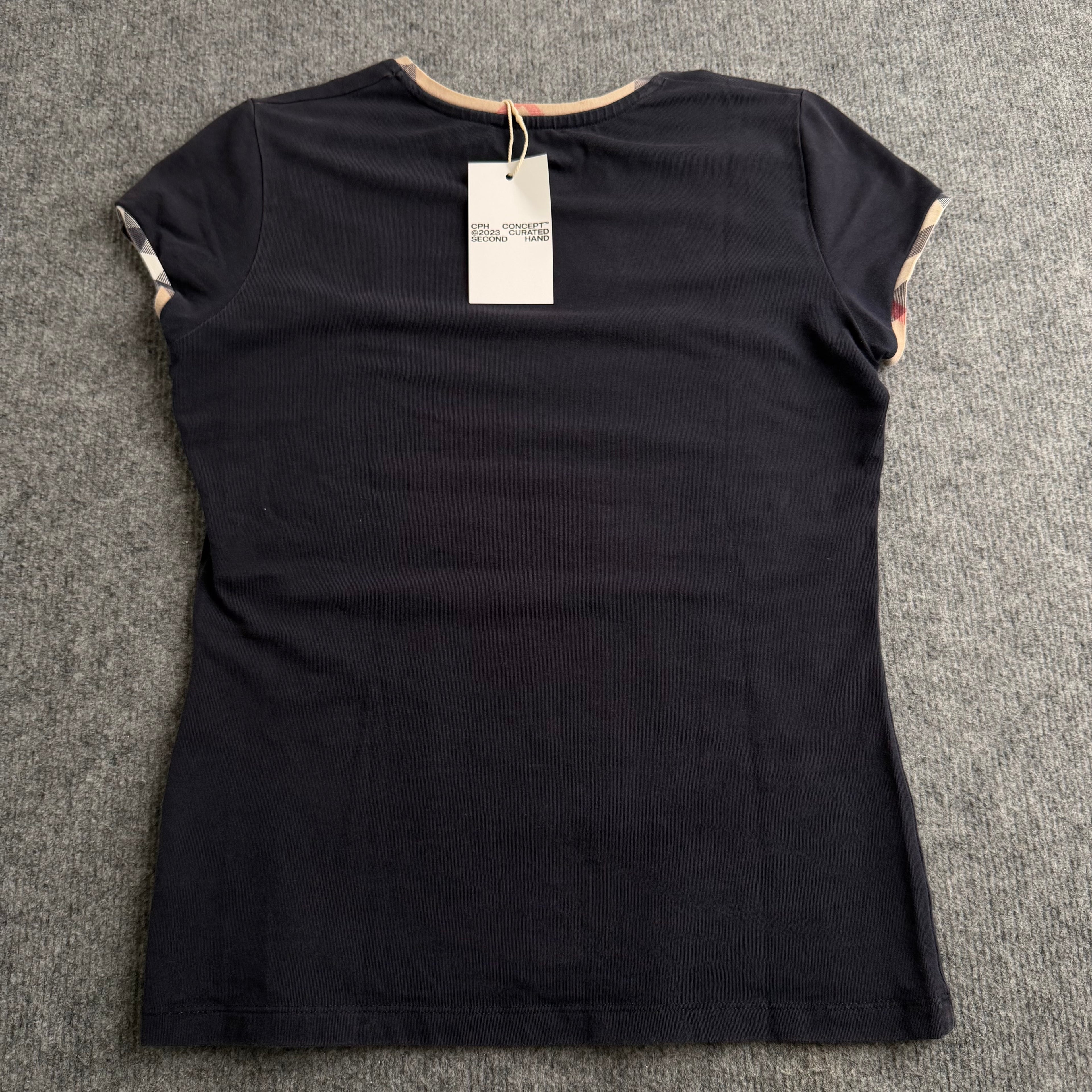 Burberry t-shirt (Str. S)