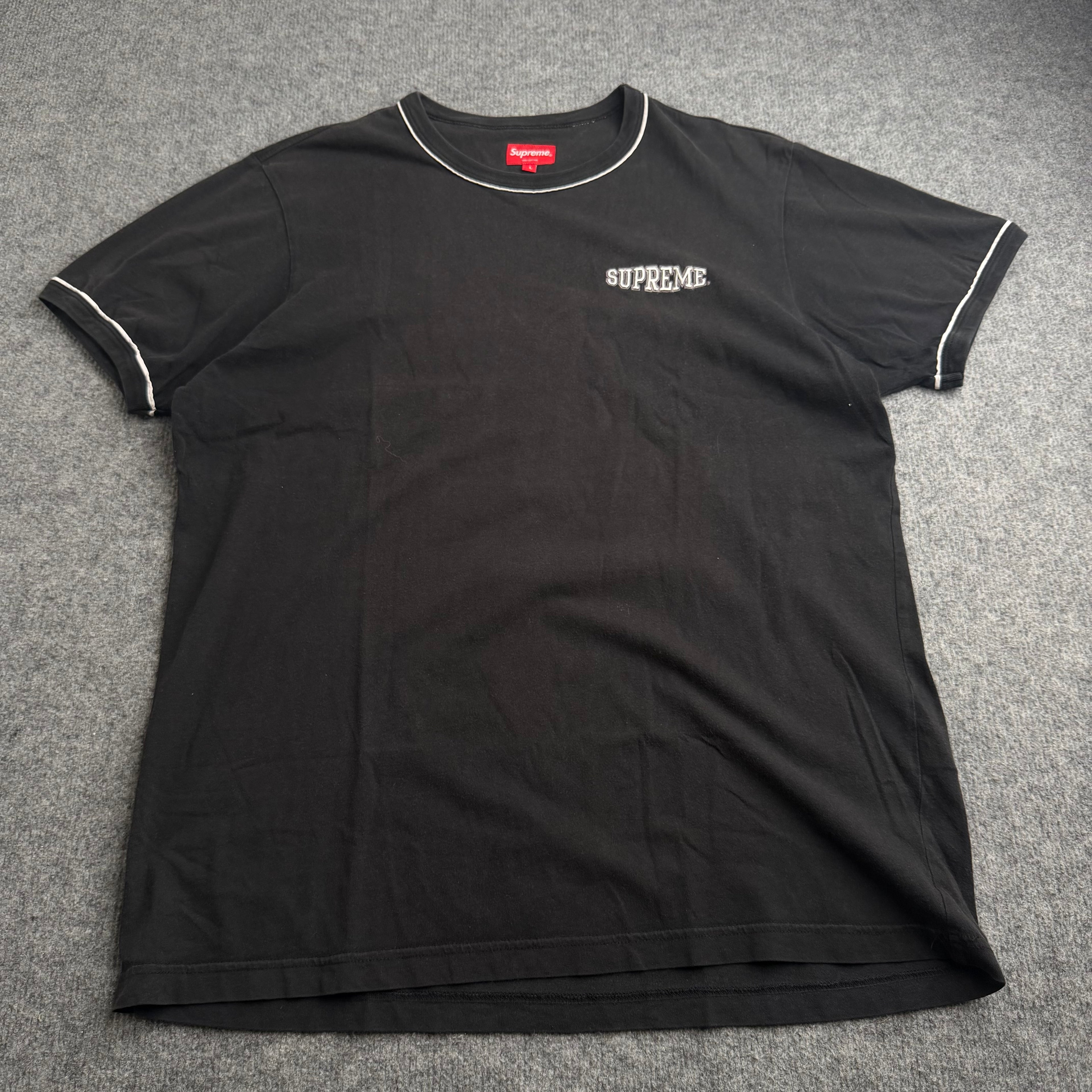 Supreme t-shirt (Str. L)