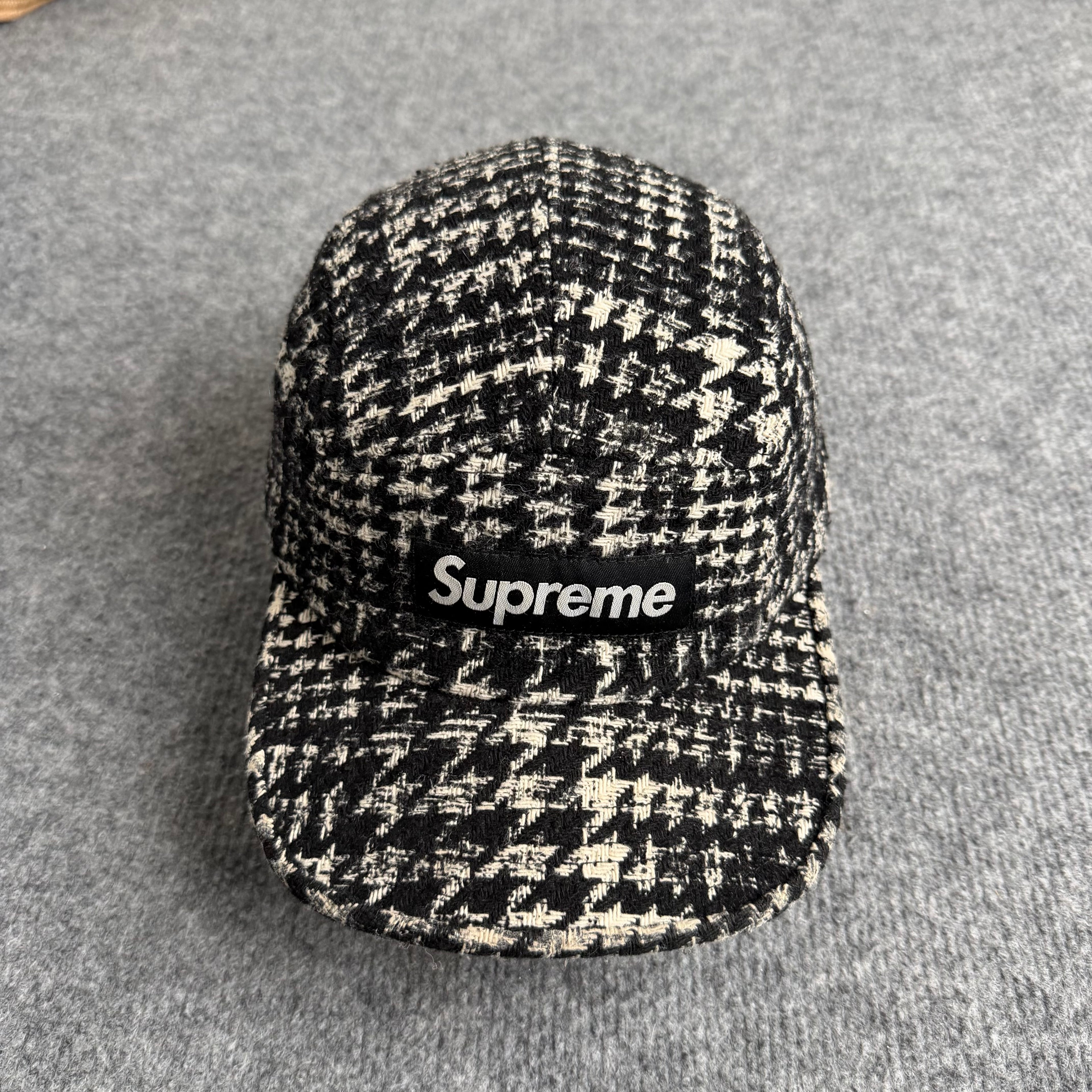 Supreme kasket