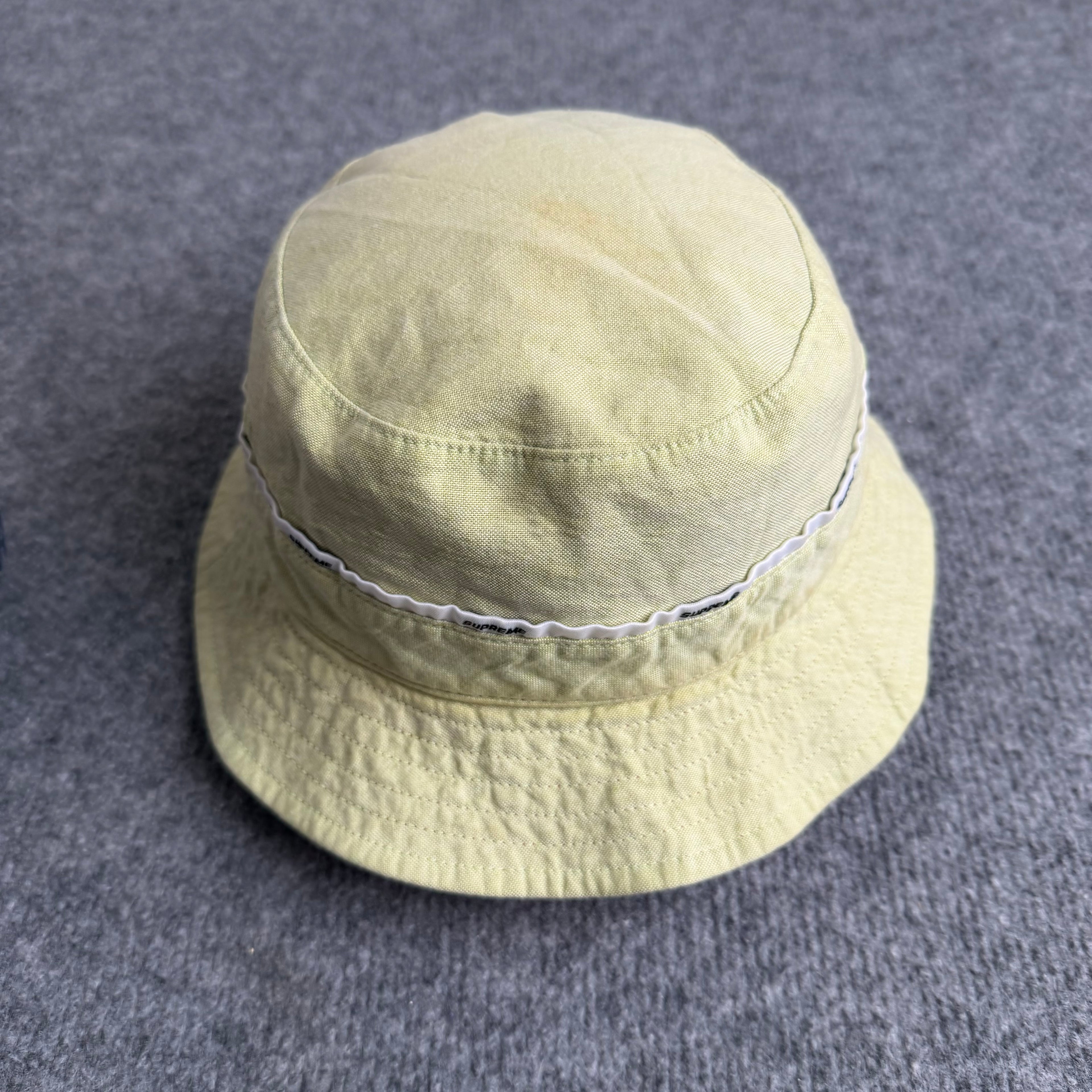 Supreme reversible hat (Str. S/M)