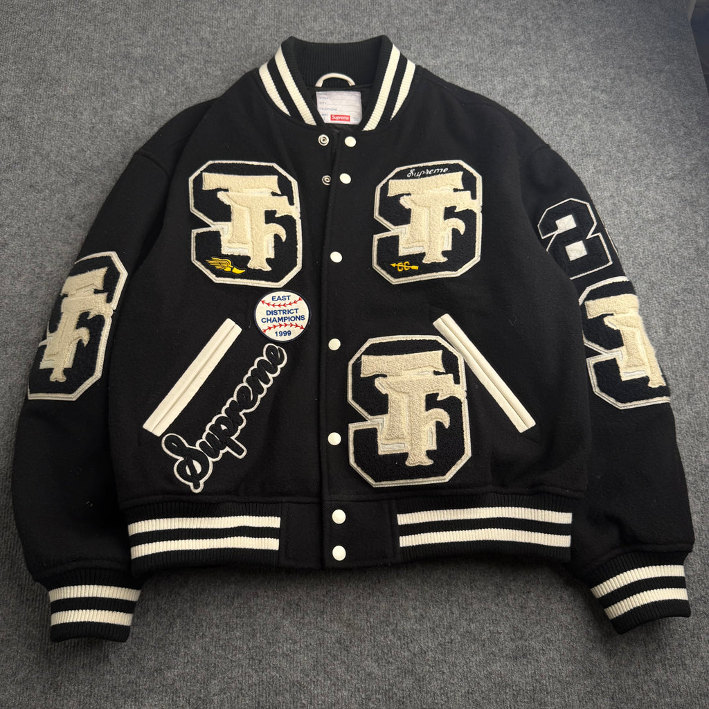 Supreme varsity jakke (Str. L)