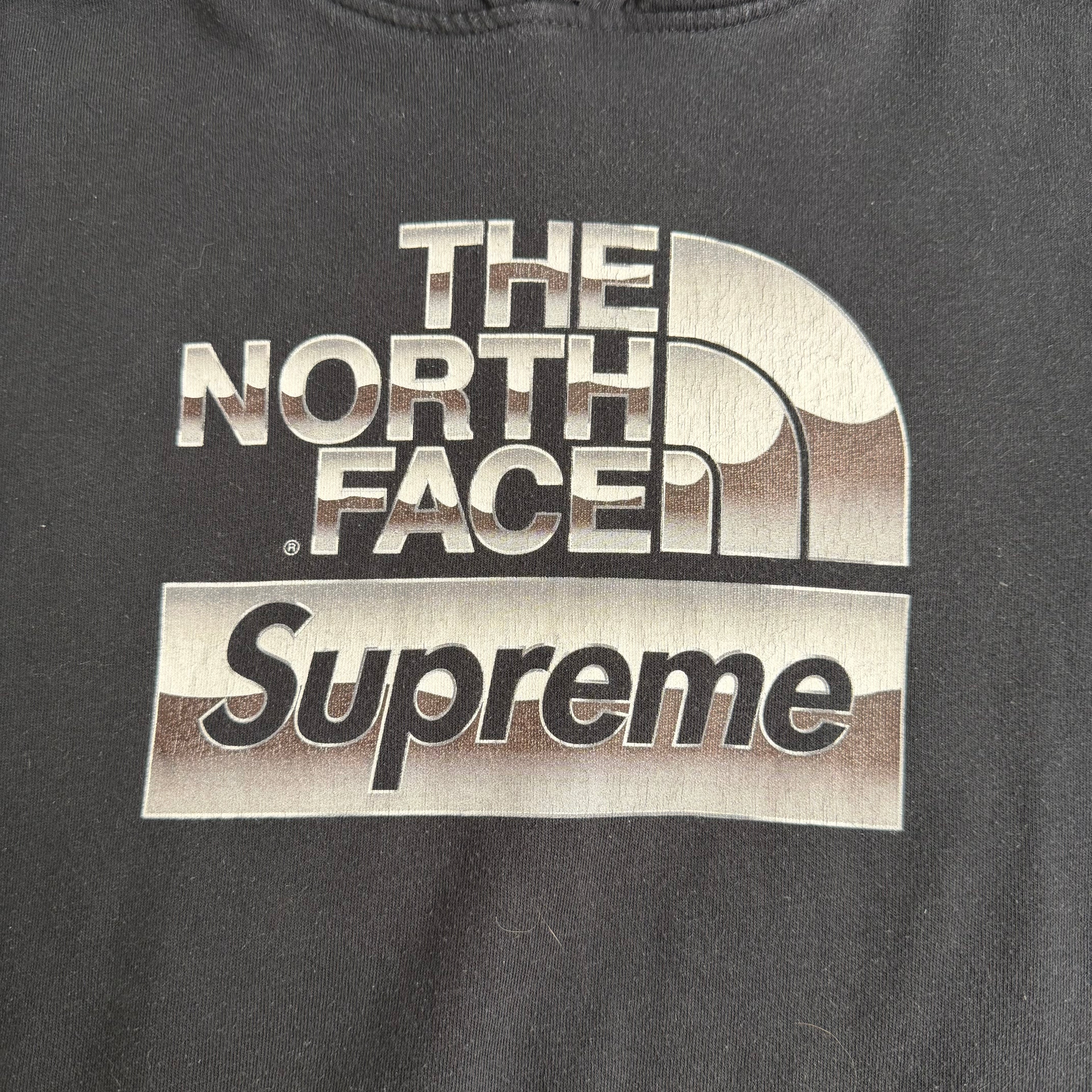 Supreme x the north face hættetrøje (Str. M)