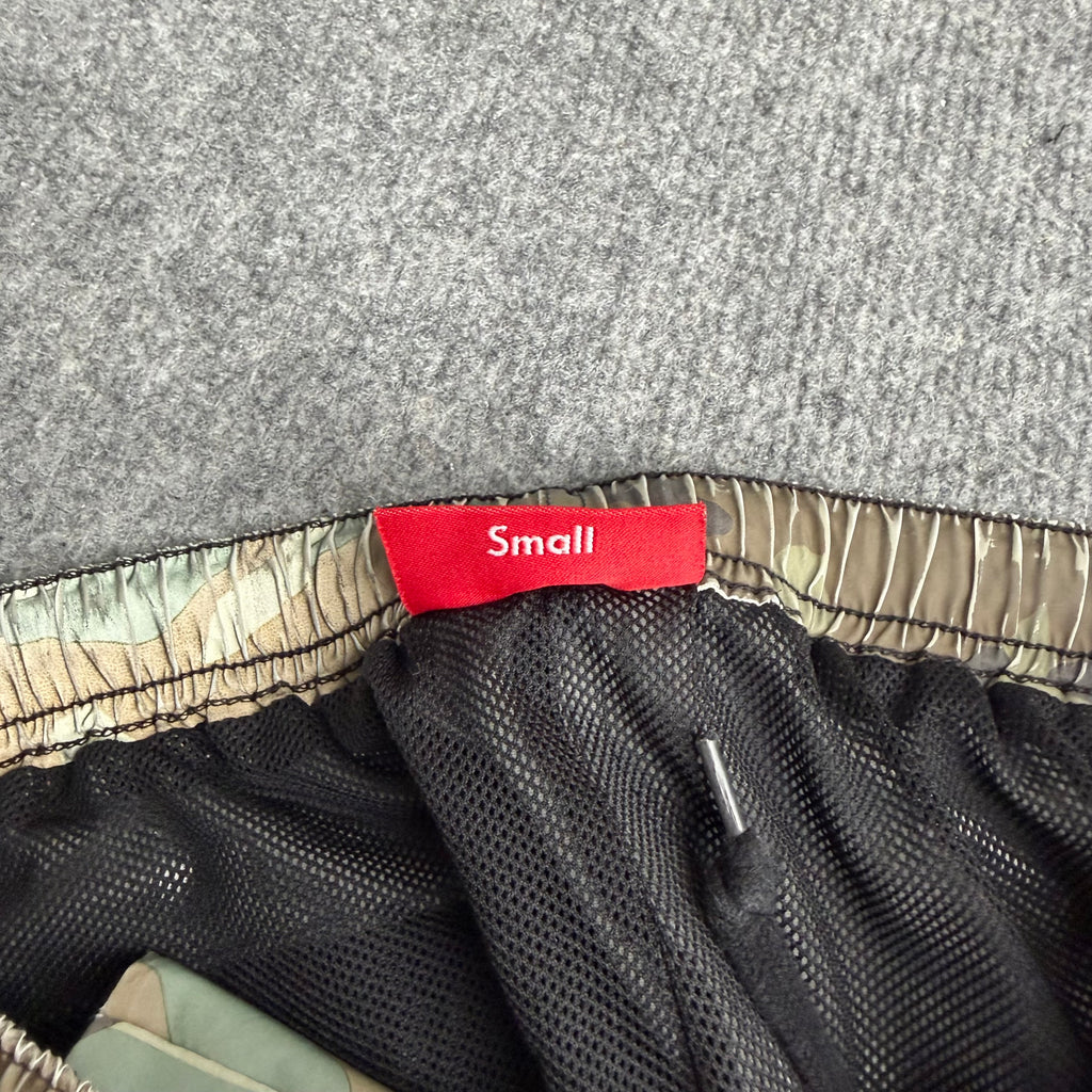 Supreme camo track pants (Str. S)
