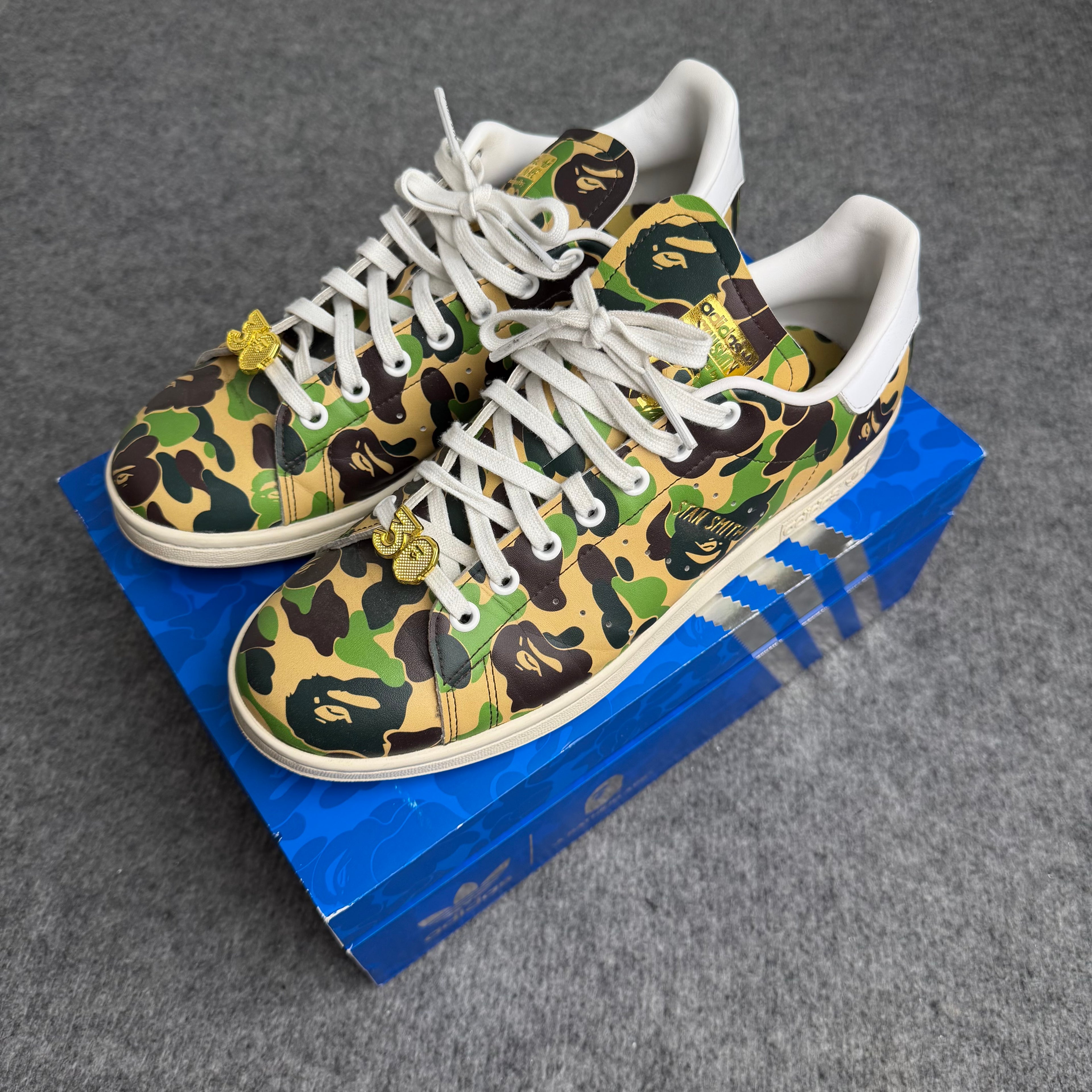 Adidas x a bathing ape (Str. 44)