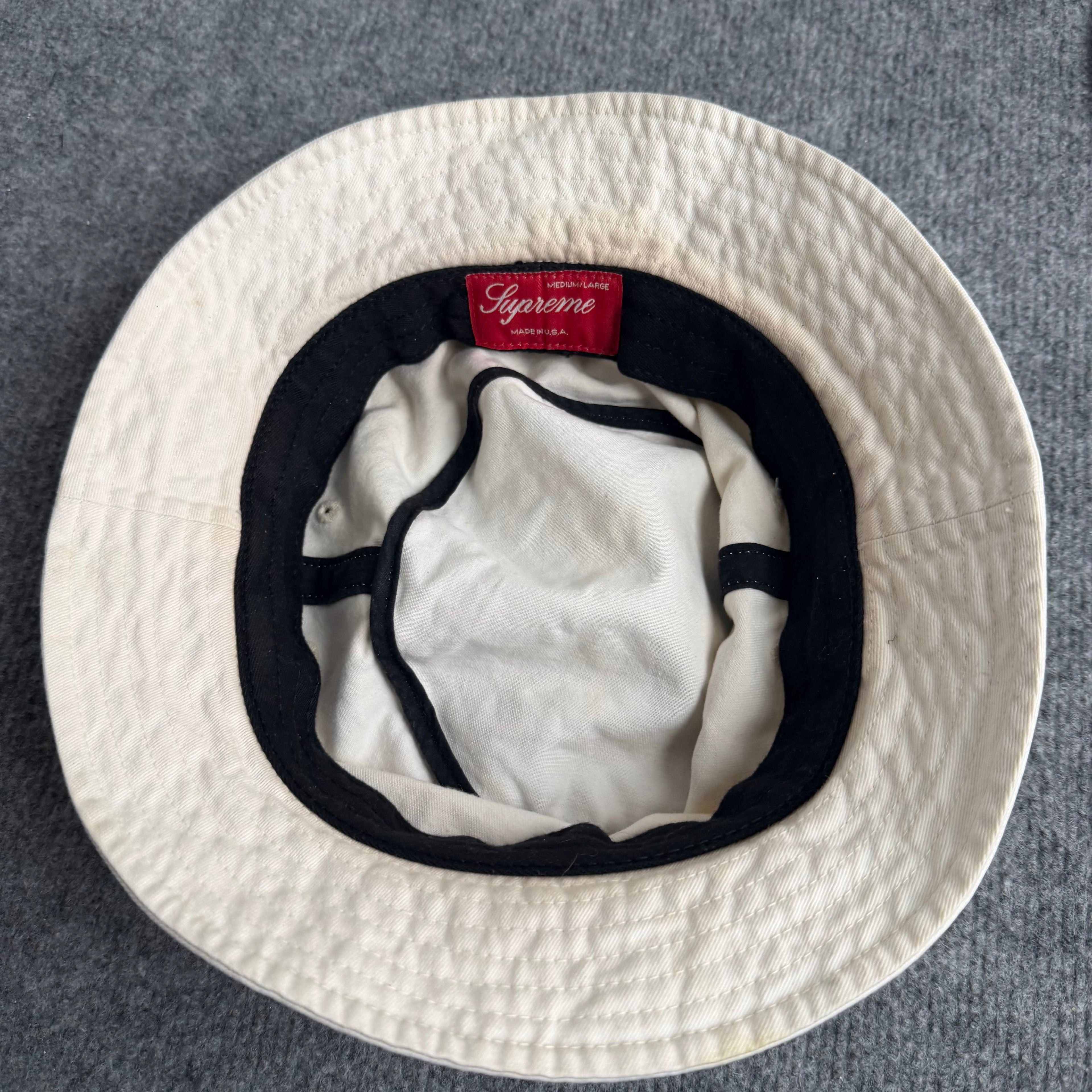 Supreme hat (Str. M/L)