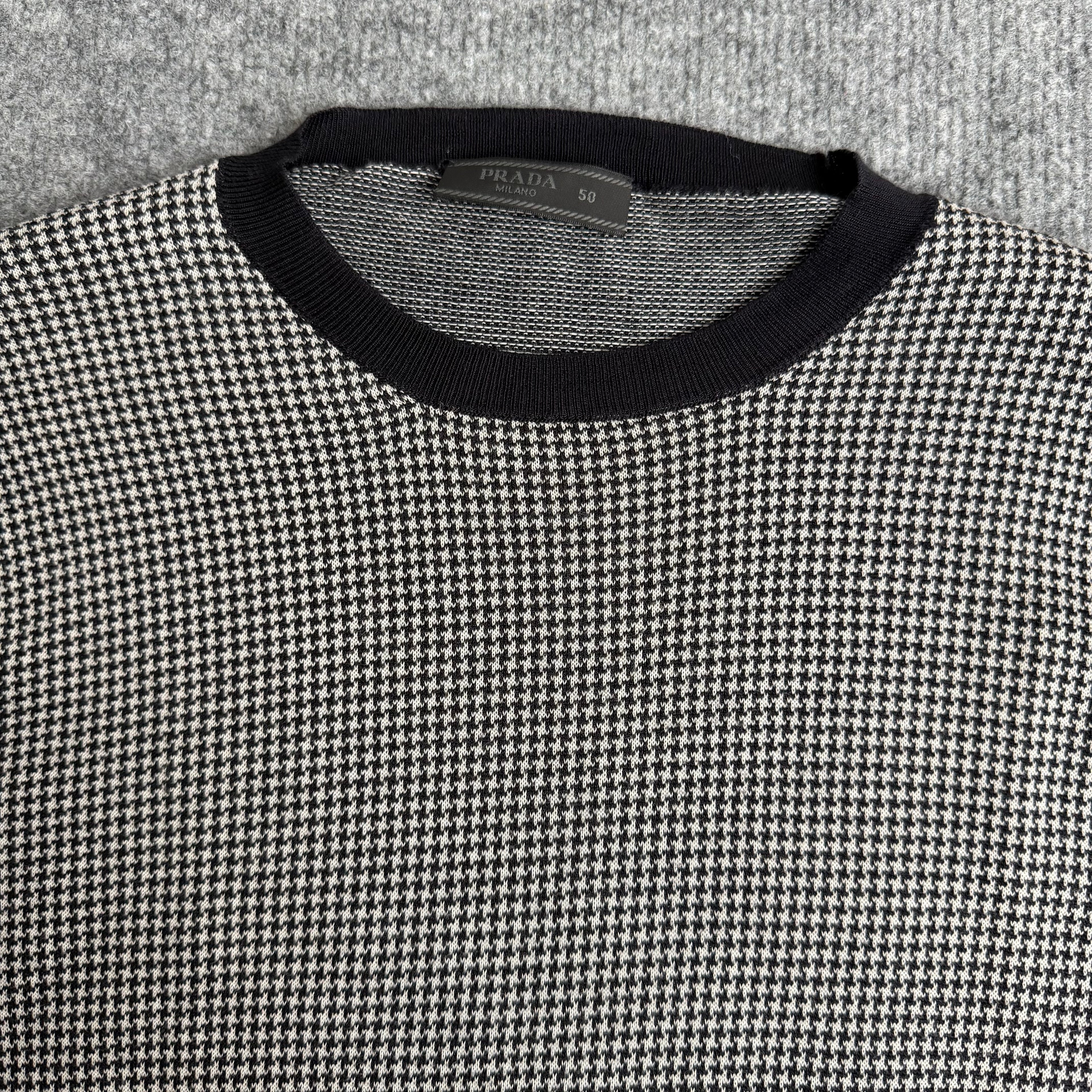 Prada bluse (Str. 50)