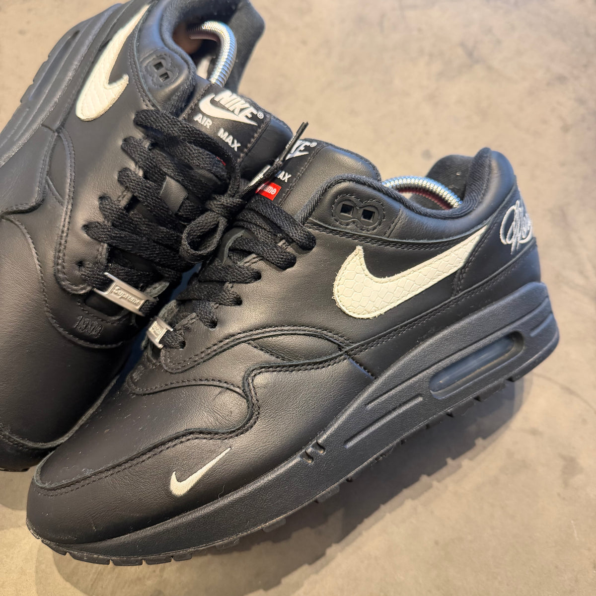Supreme x Nike Air Max 1 (Str. 42,5)