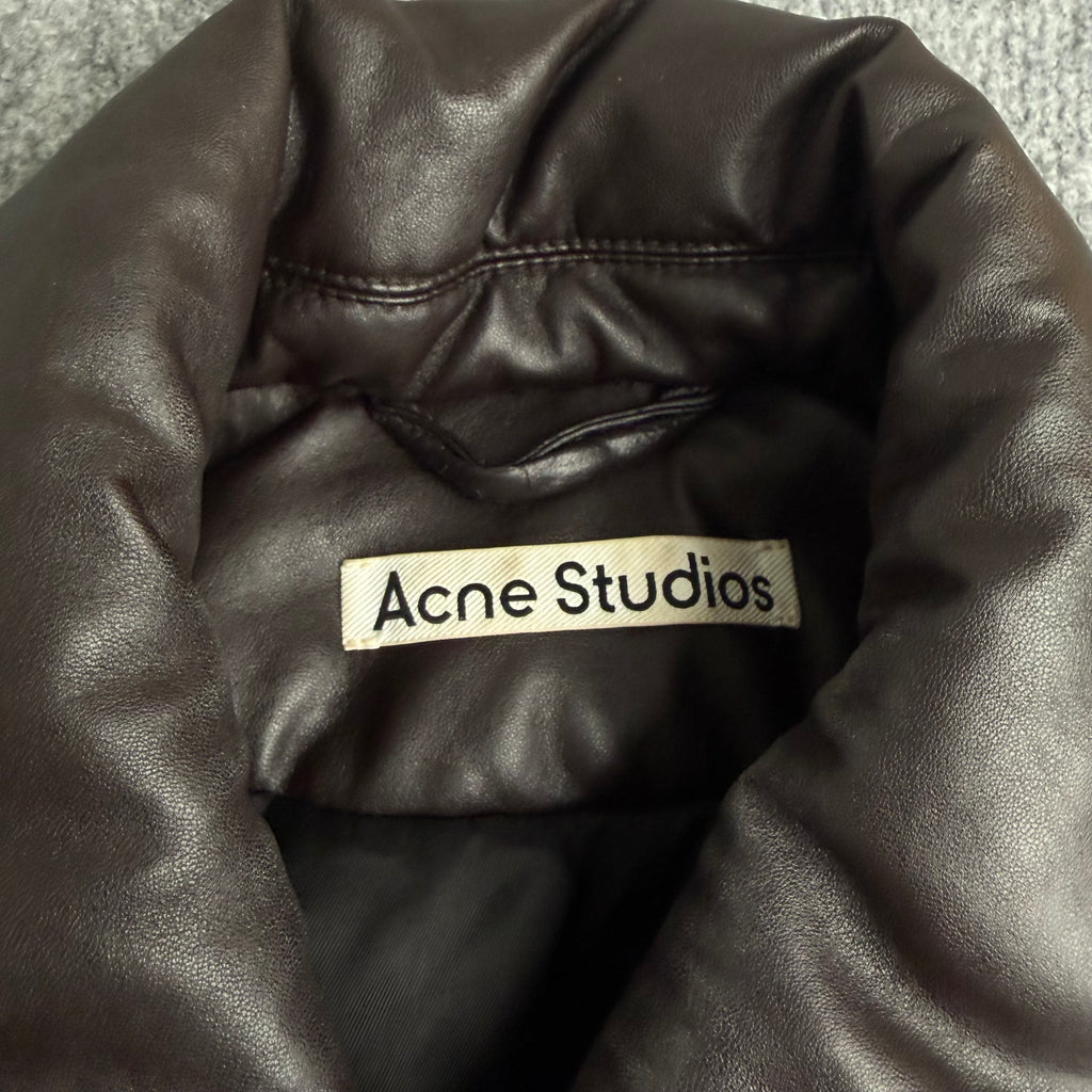 Acne studios jakke (Str. 40)
