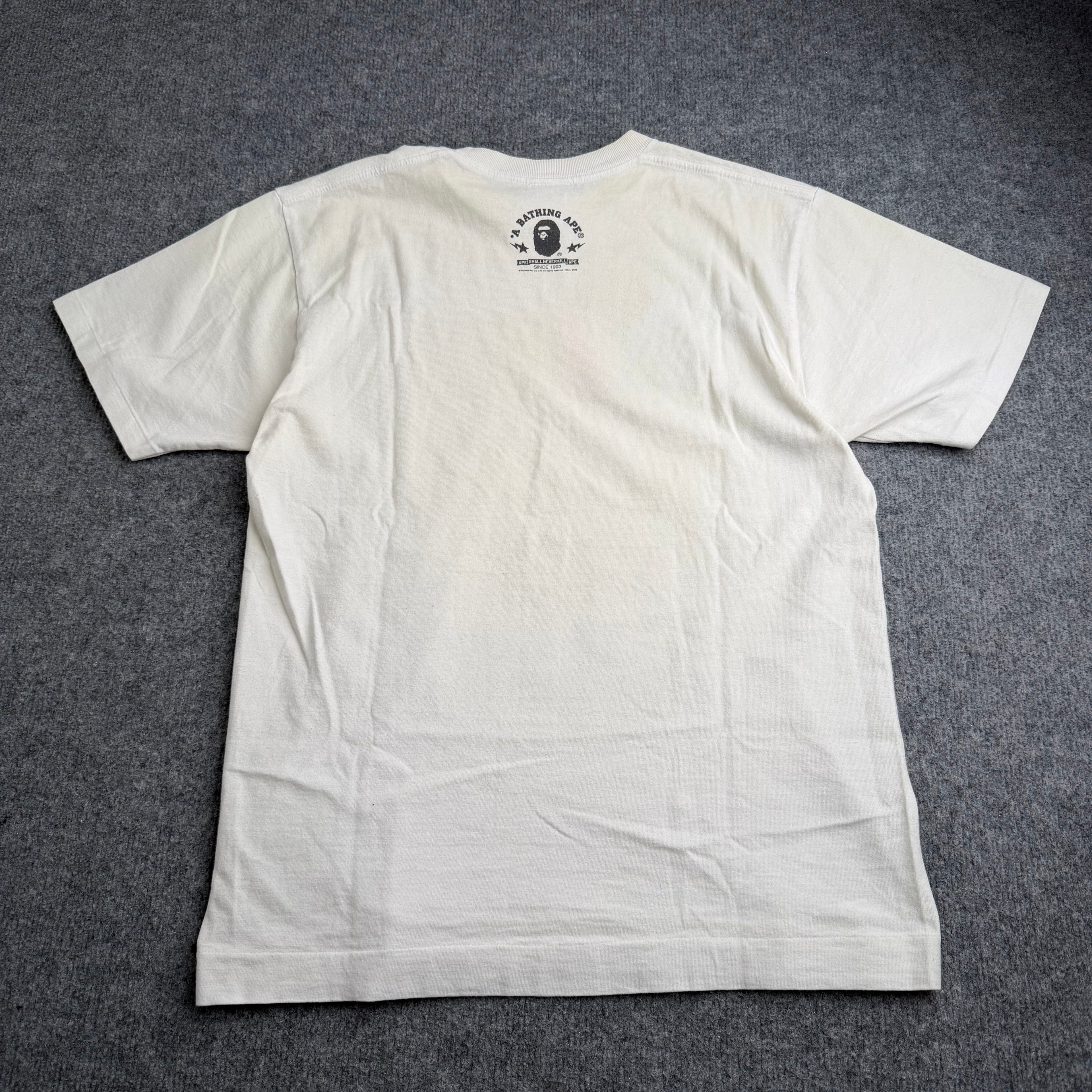 A bathing ape t-shirt (Str. M)