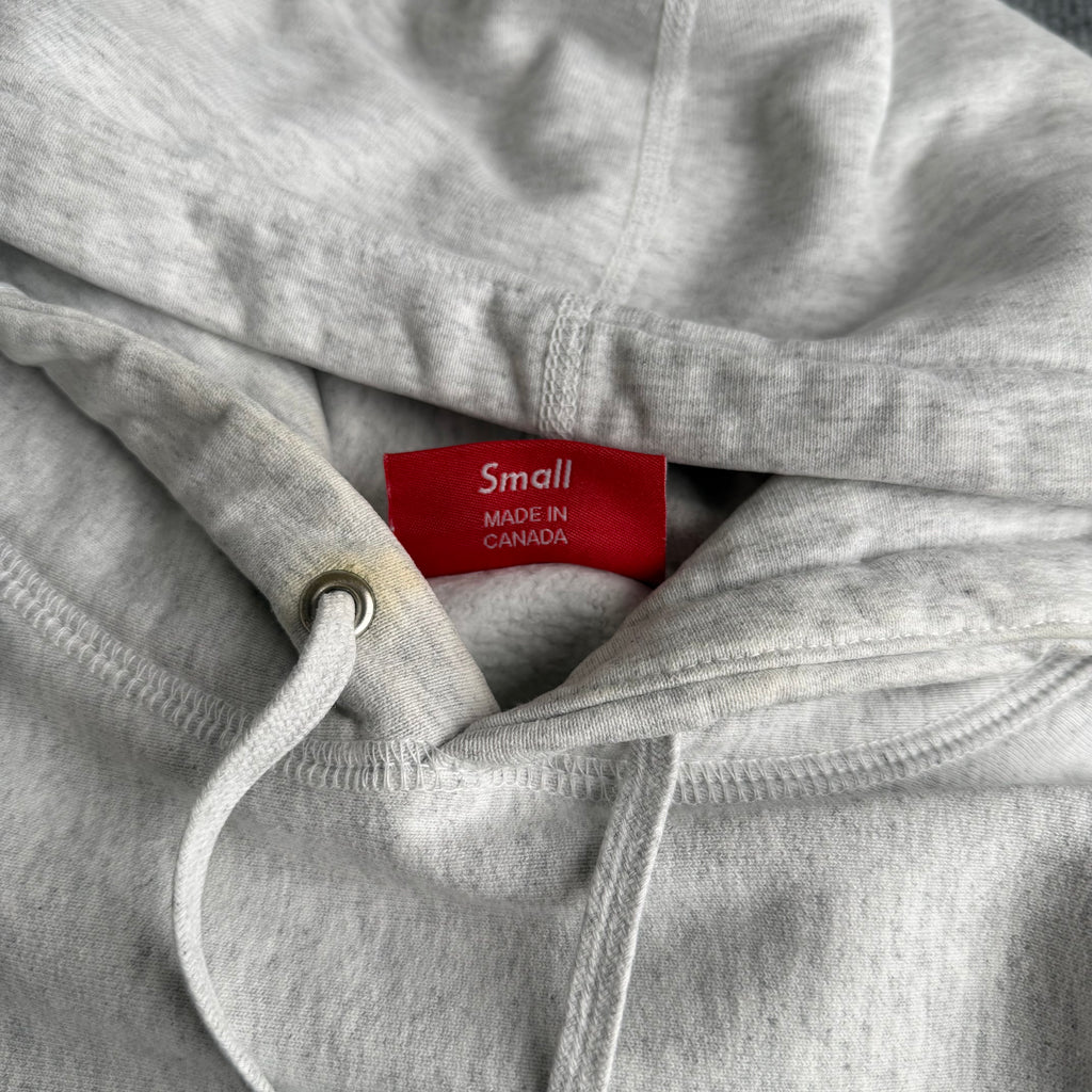 Supreme hættetrøje (Str. S)