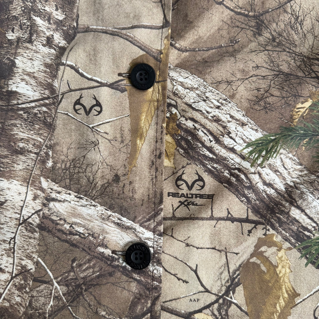 Stussy camo frakke (Str. M)
