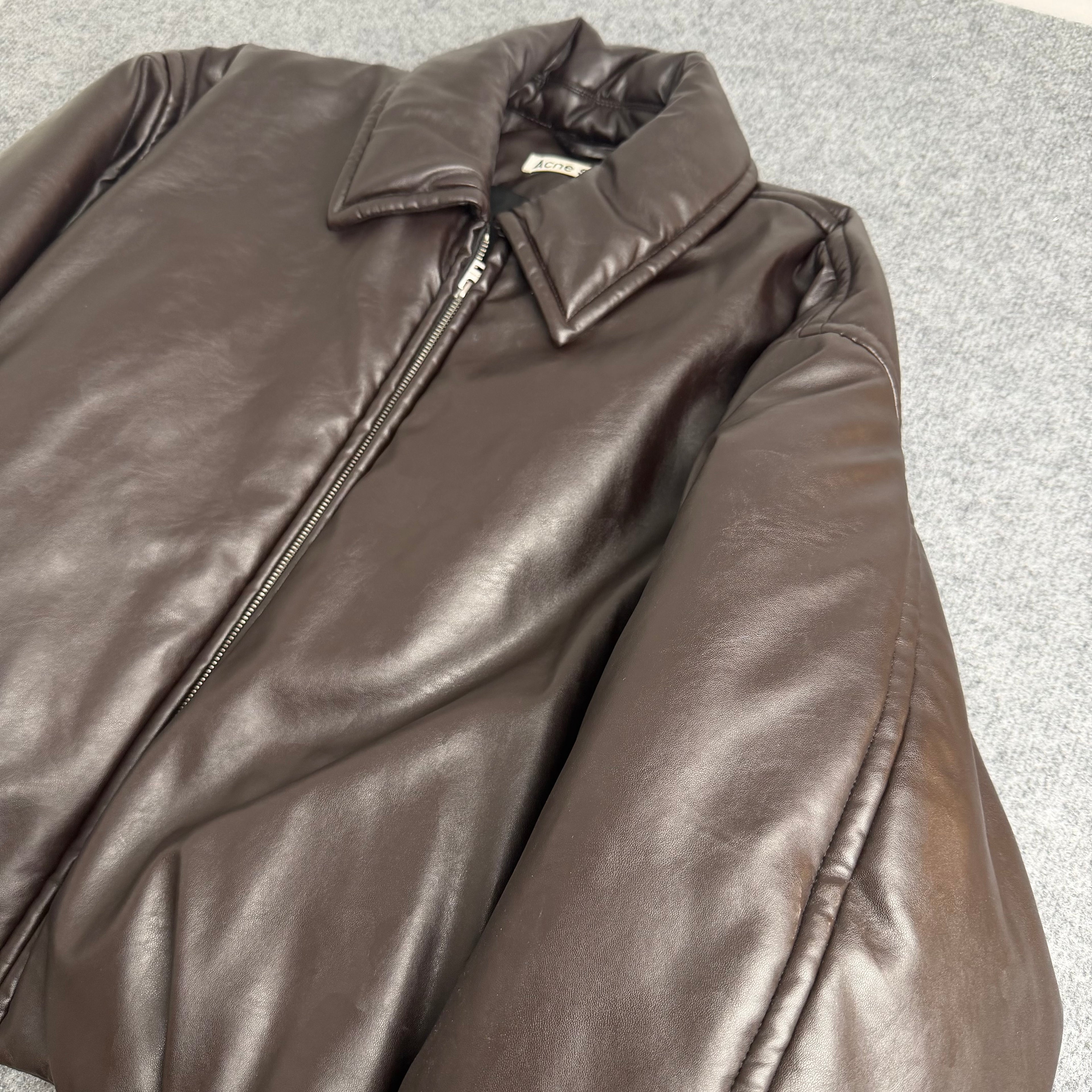 Acne studios jakke (Str. 40)