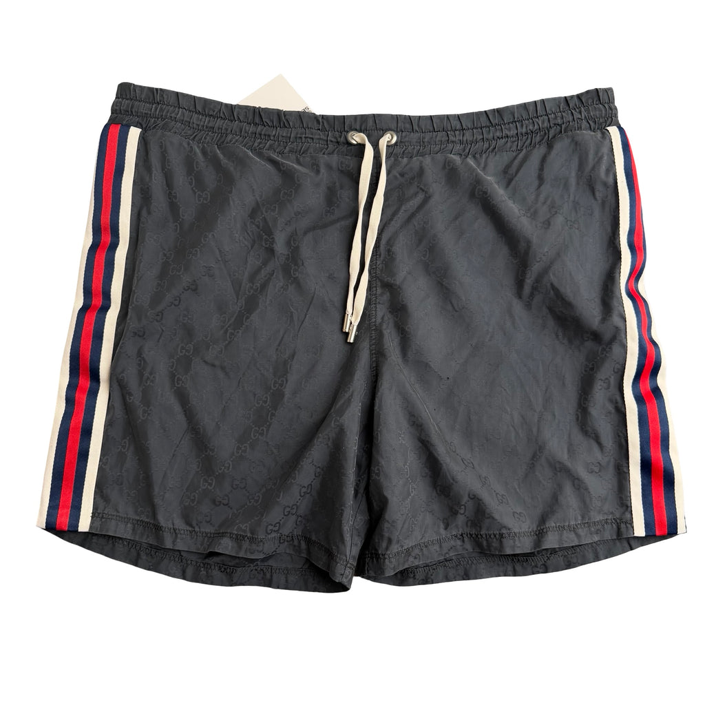 Gucci shorts (Str. M)