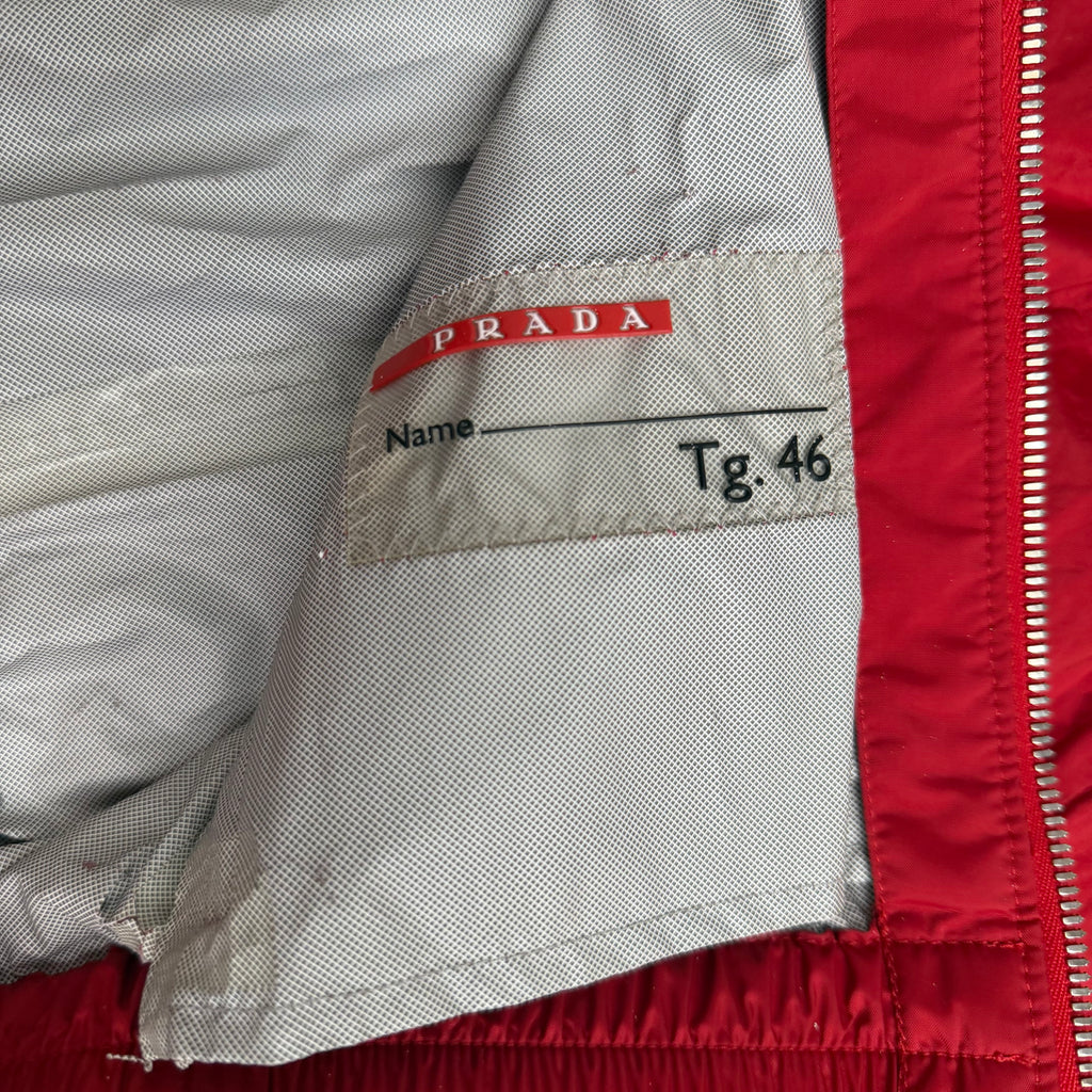 Prada jakke (Str. 46)