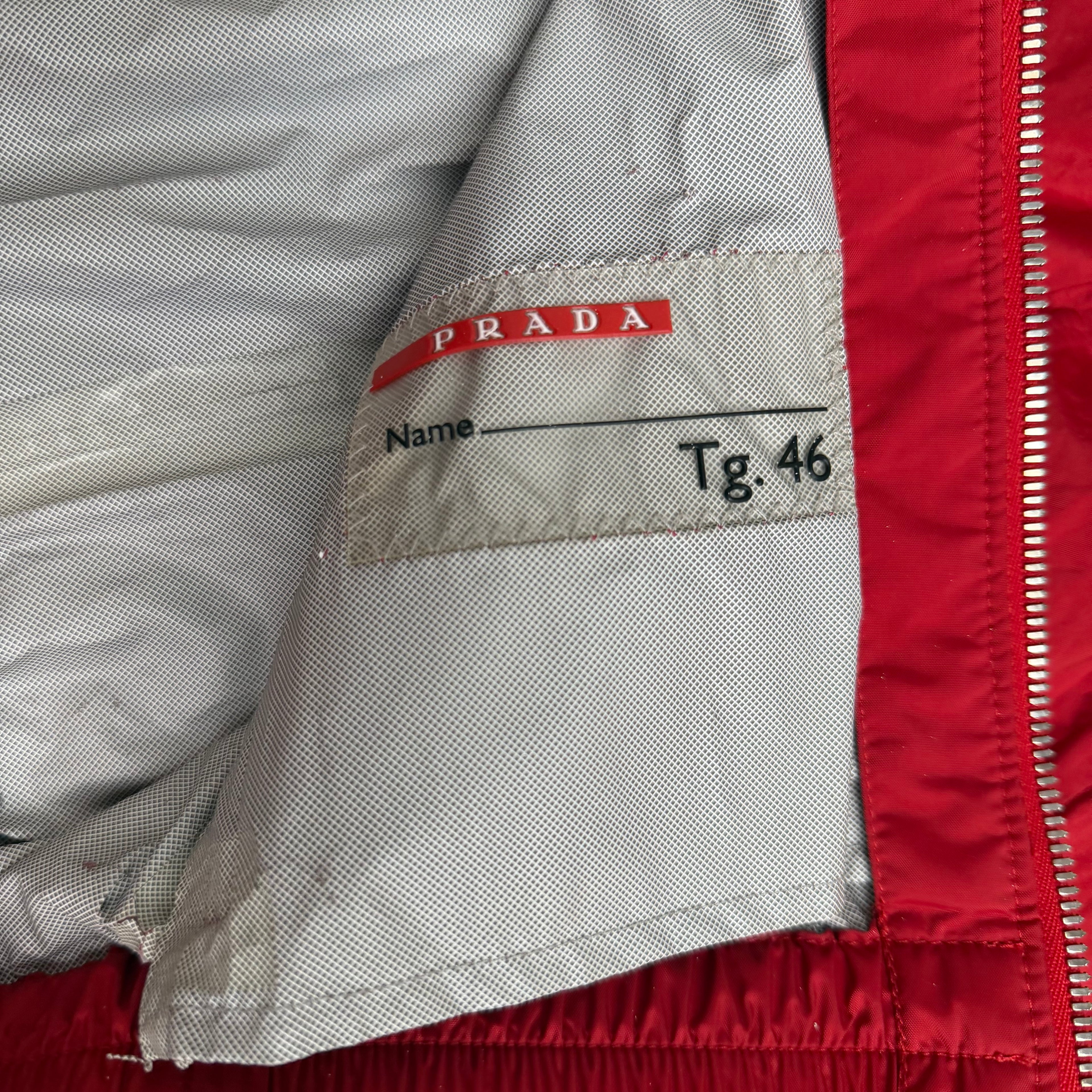 Prada jakke (Str. 46)