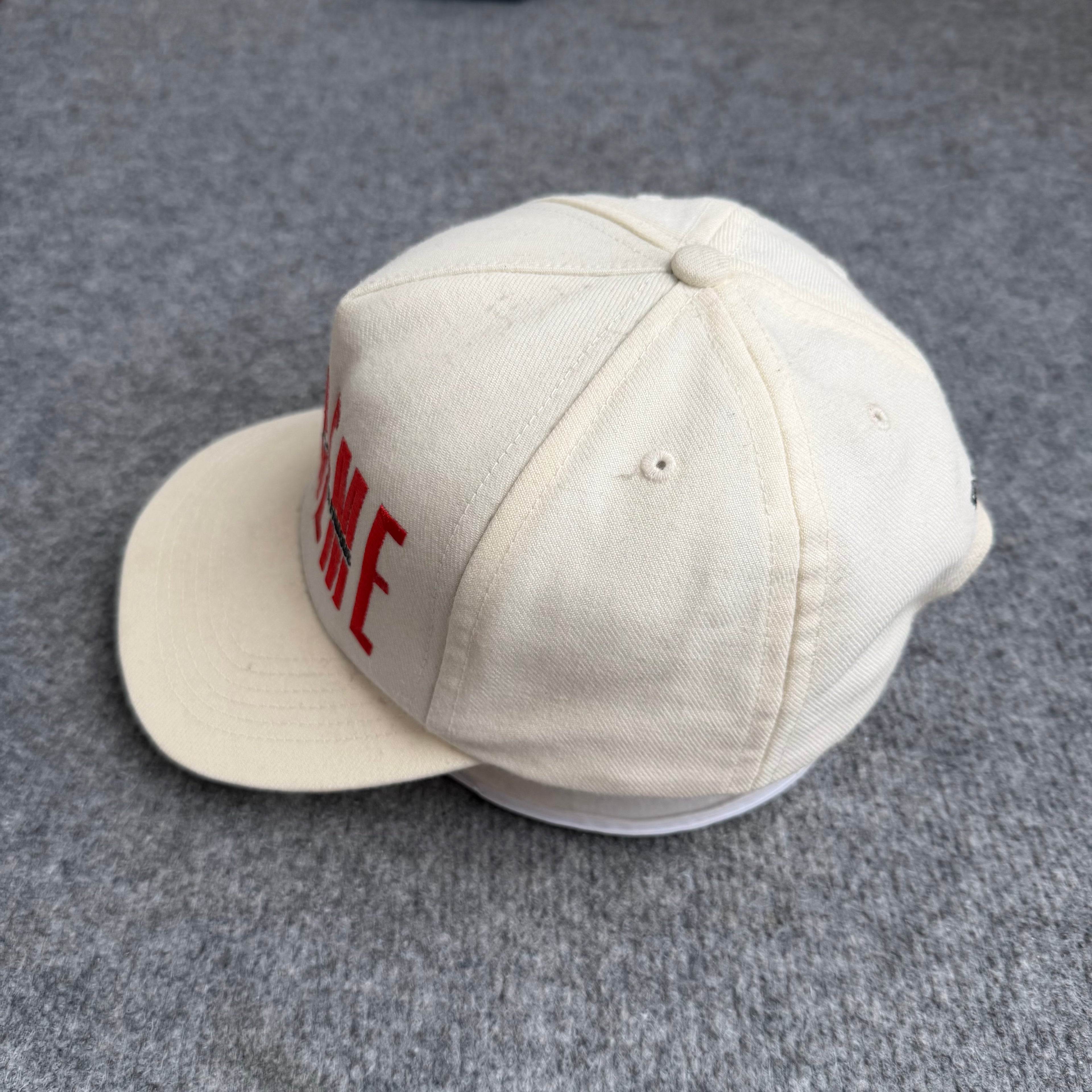 Supreme kasket