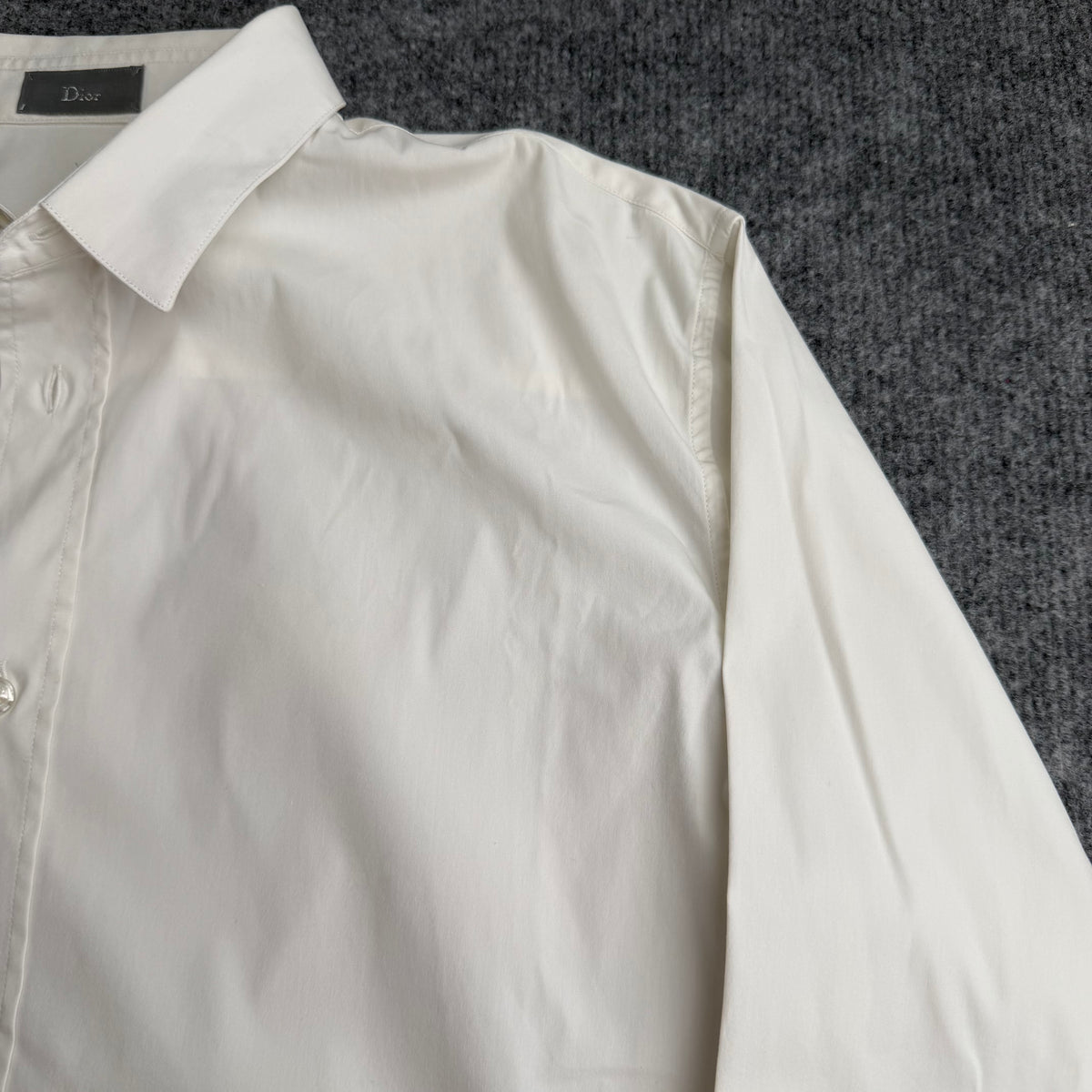 Christian Dior skjorte (Str. 41)