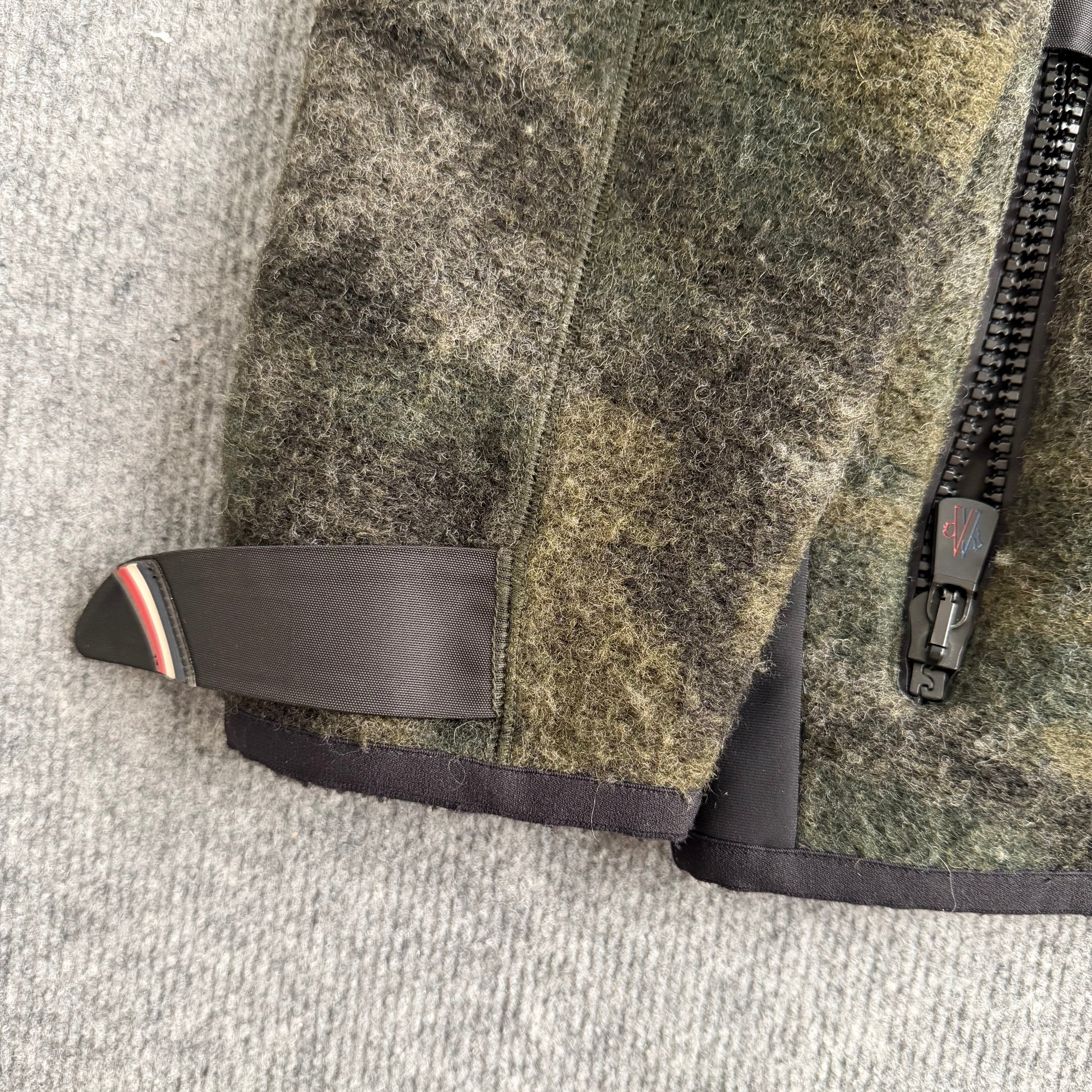 Moncler fleece (Str. L)